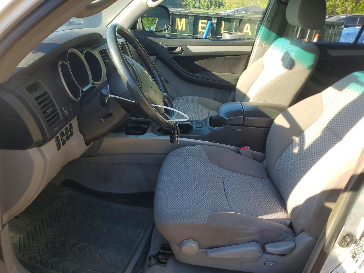 2008 Toyota 4runner Sr5 Silver vin: JTEBU14R08K029098