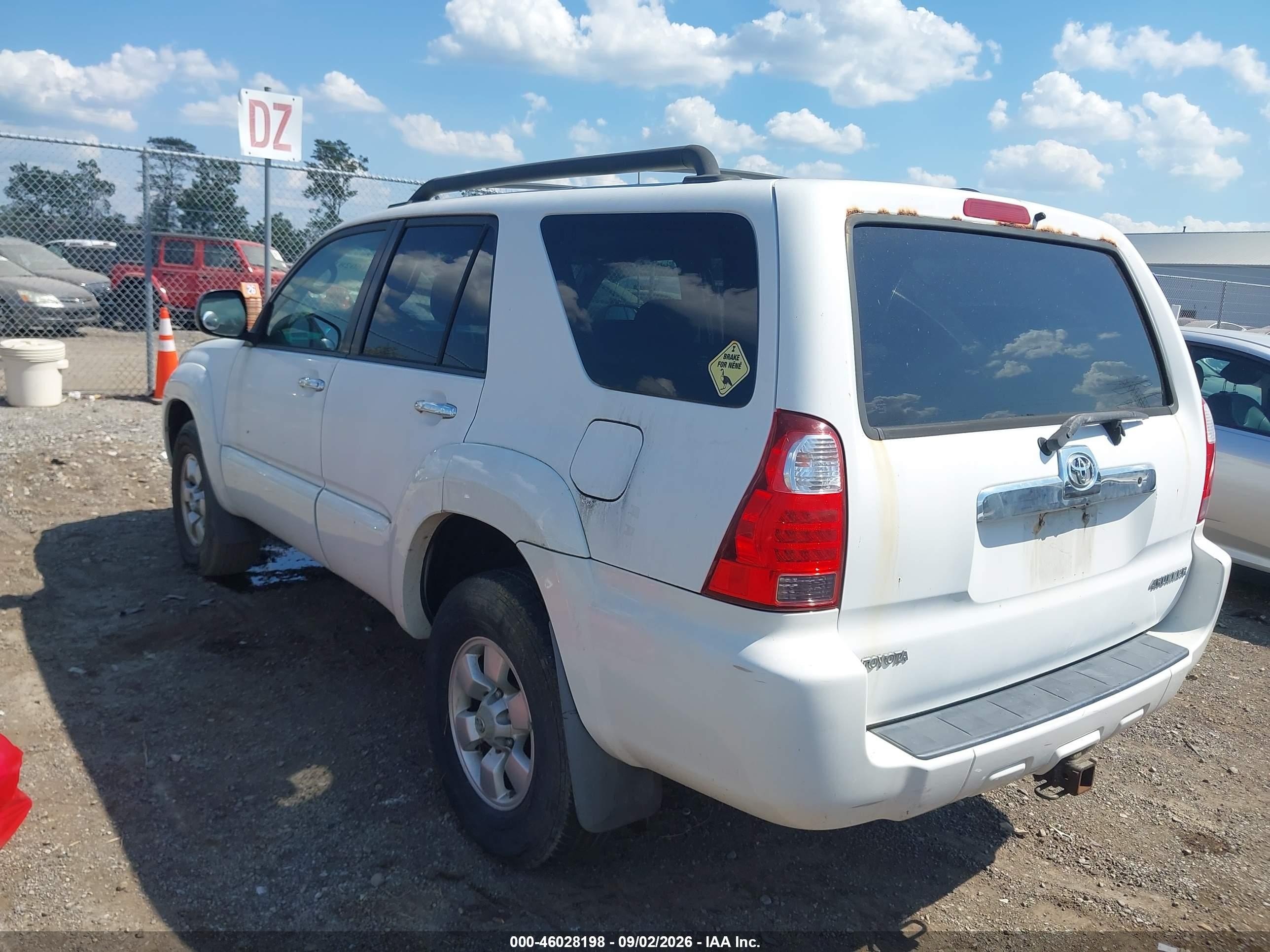 2009 Toyota 4runner Sr5 V6 Белый vin: JTEBU14R09K035906