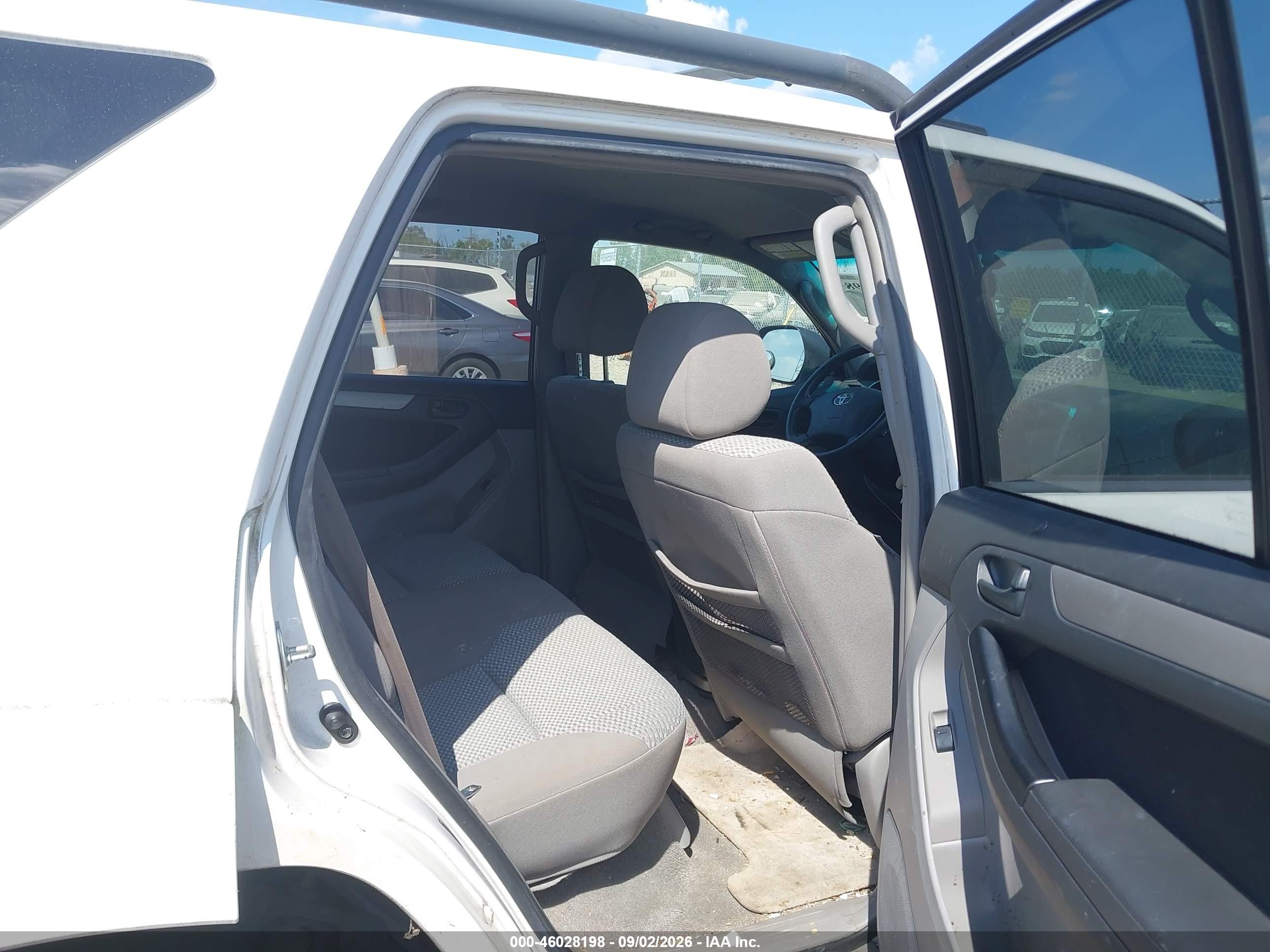 2009 Toyota 4runner Sr5 V6 Белый vin: JTEBU14R09K035906