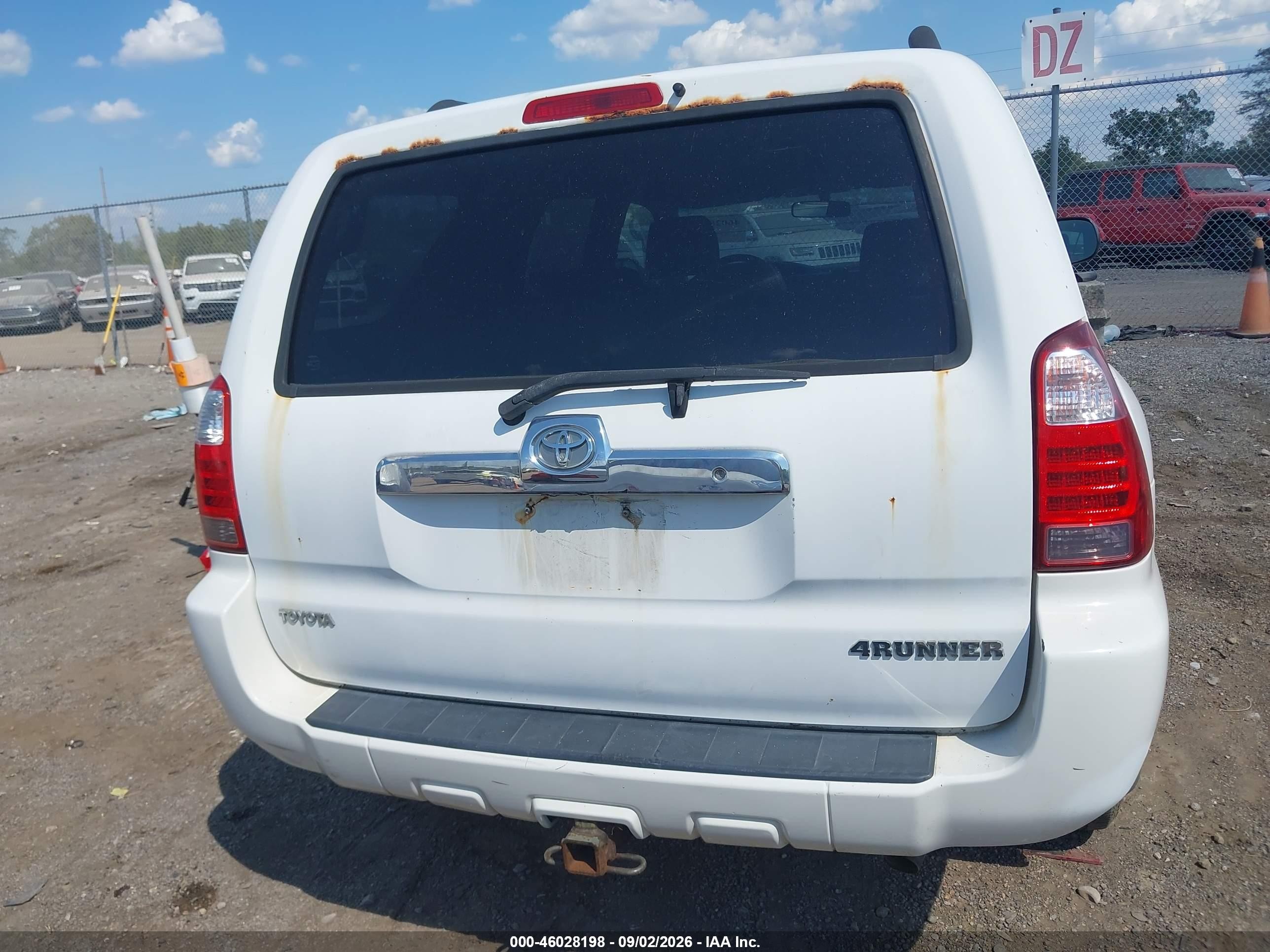 2009 Toyota 4runner Sr5 V6 Белый vin: JTEBU14R09K035906