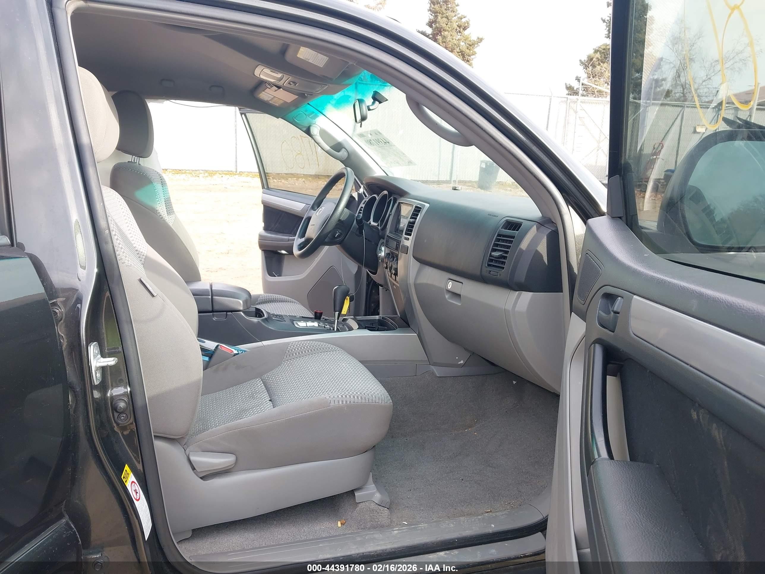 2009 Toyota 4runner Sr5 V6 Black vin: JTEBU14R09K038725