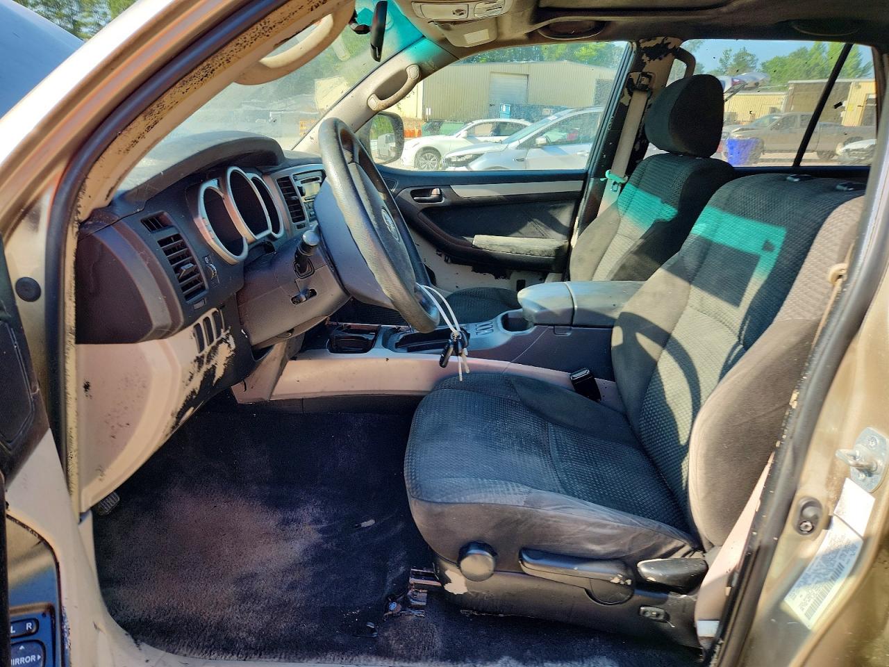 2003 Toyota 4runner Sr5 Gold vin: JTEBU14R138008007