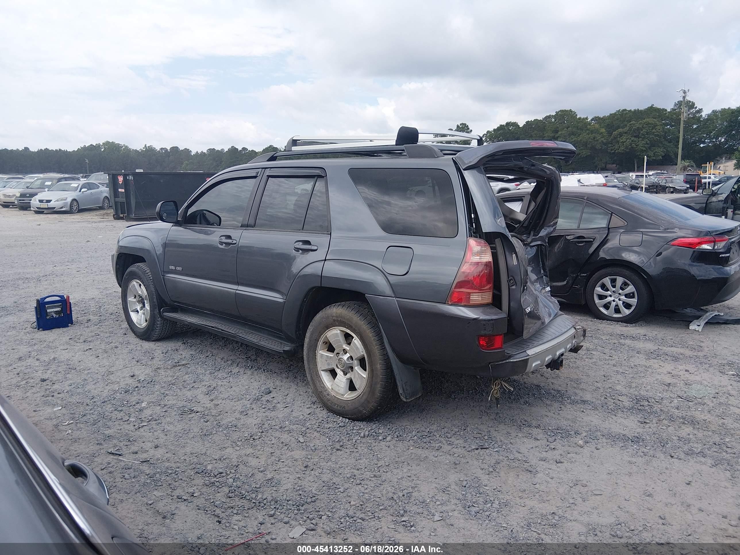 2004 Toyota 4runner Sr5 V6 Gray vin: JTEBU14R140036017