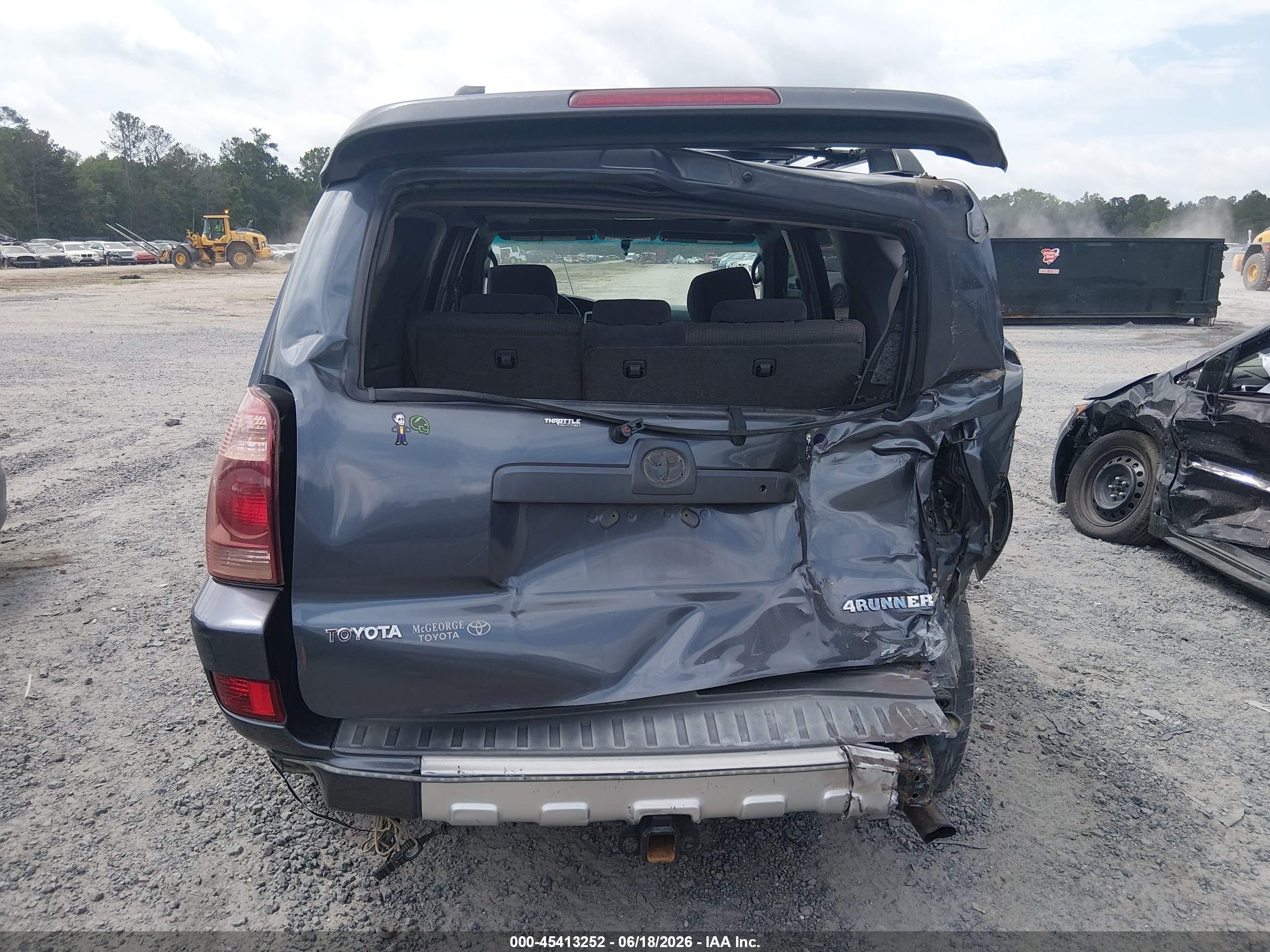2004 Toyota 4runner Sr5 V6 Gray vin: JTEBU14R140036017