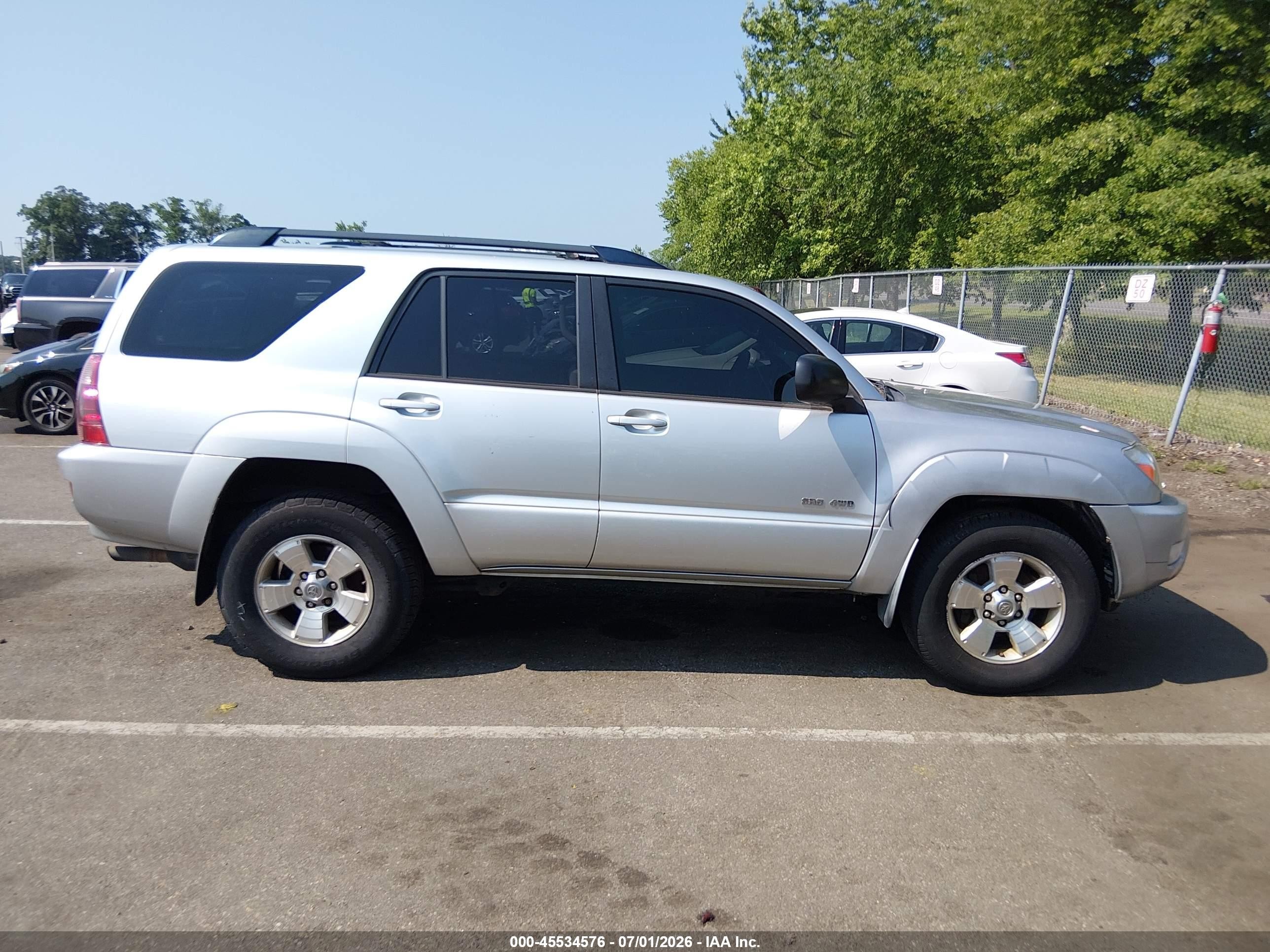 2004 Toyota 4runner Sr5 V6 Silver vin: JTEBU14R140052234