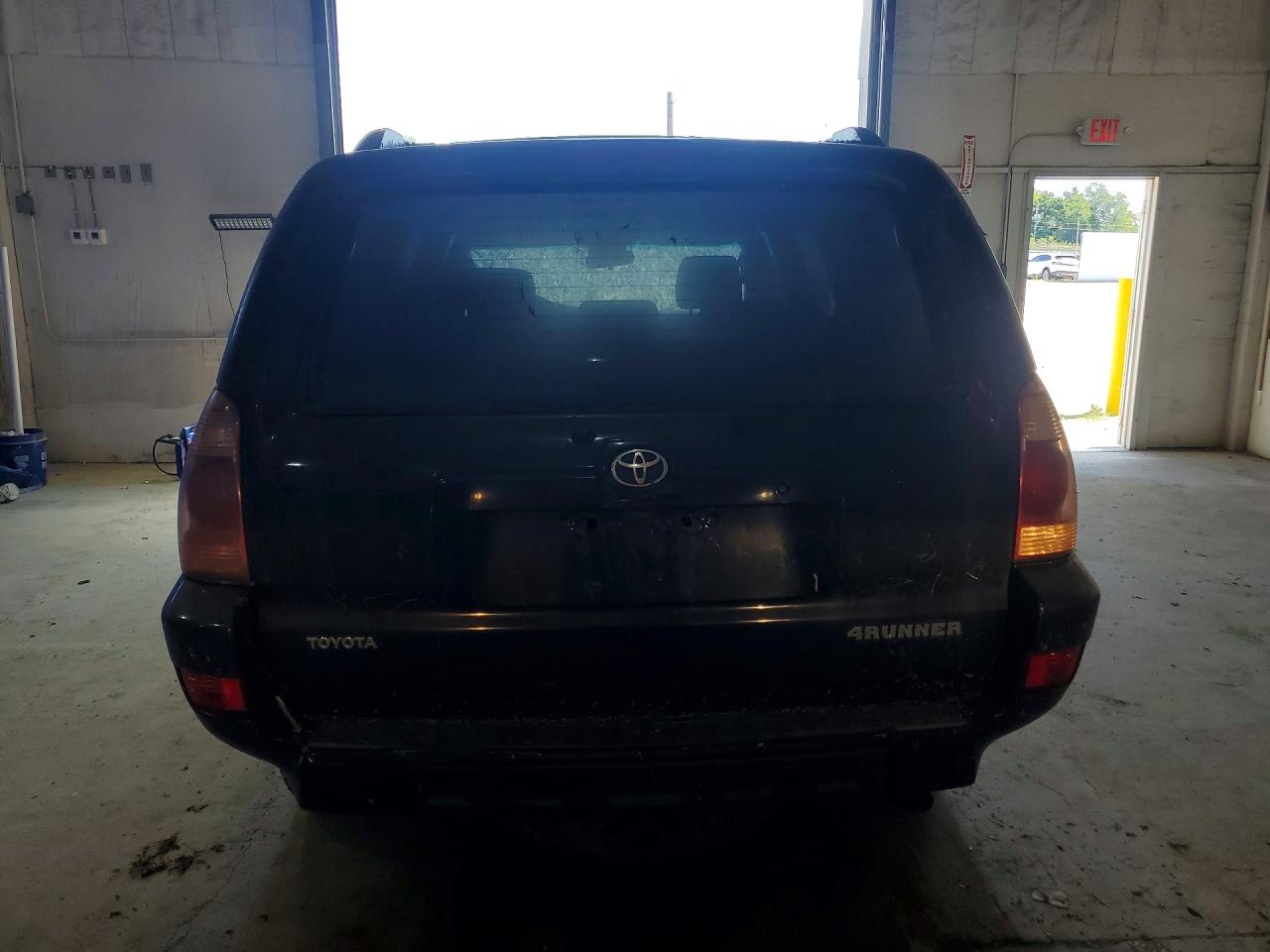 2004 Toyota 4runner Sr5 Black vin: JTEBU14R148017534