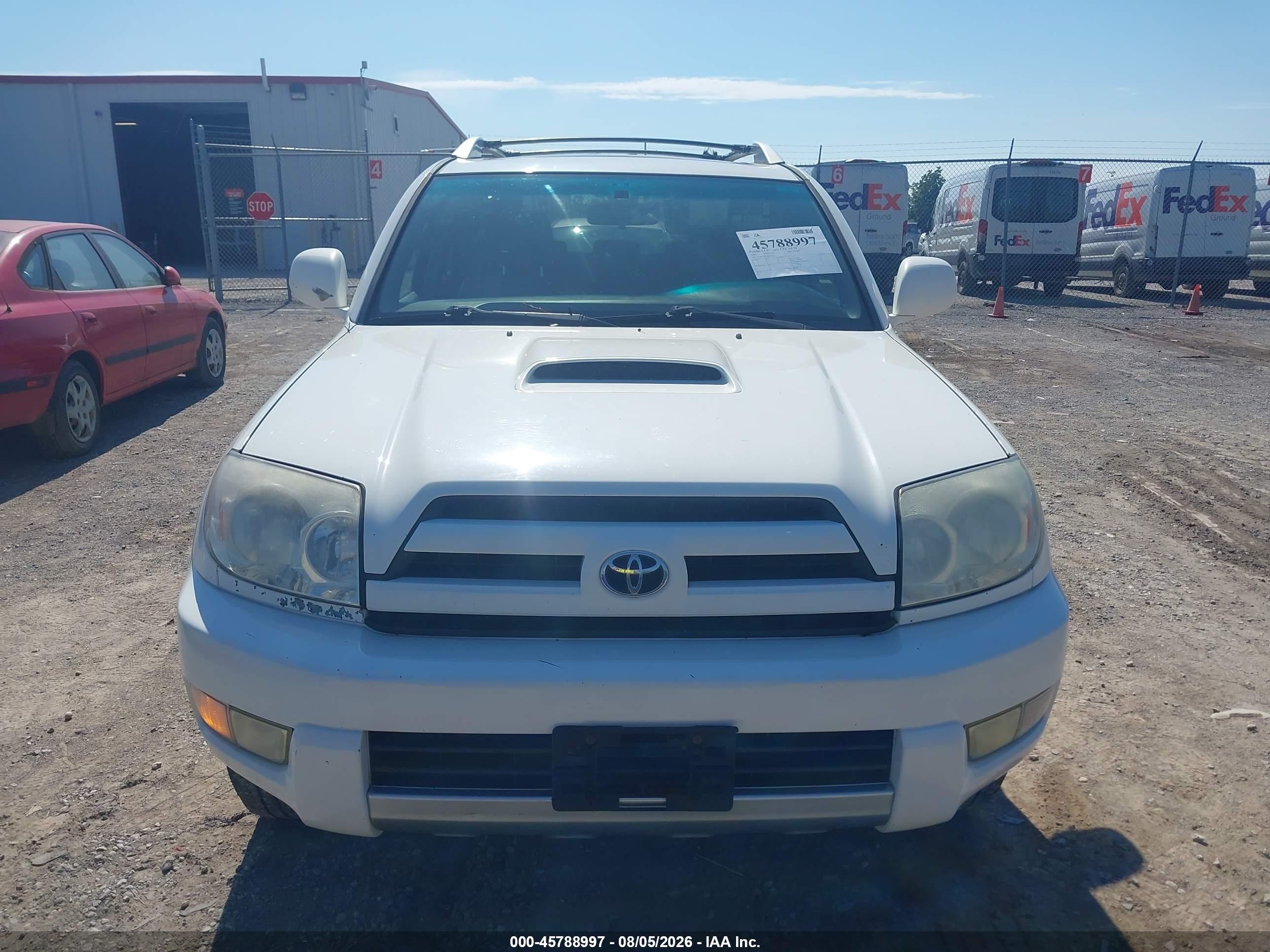 2004 Toyota 4runner Sr5 Sport V6 White vin: JTEBU14R148017985