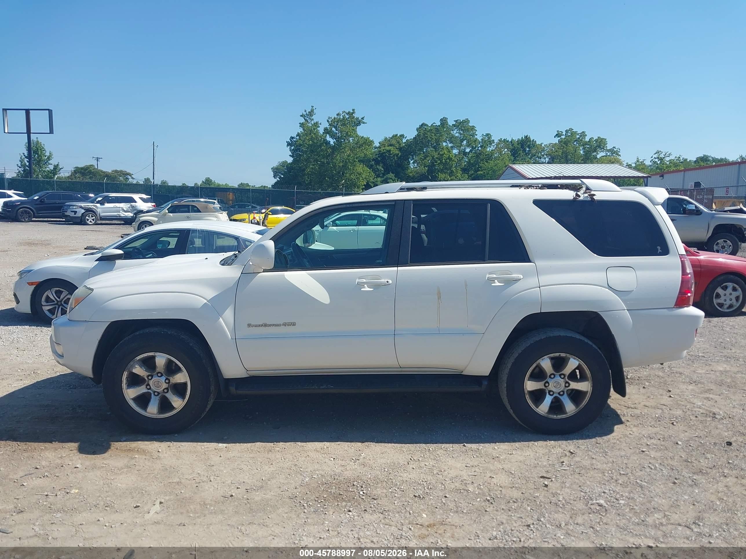2004 Toyota 4runner Sr5 Sport V6 White vin: JTEBU14R148017985