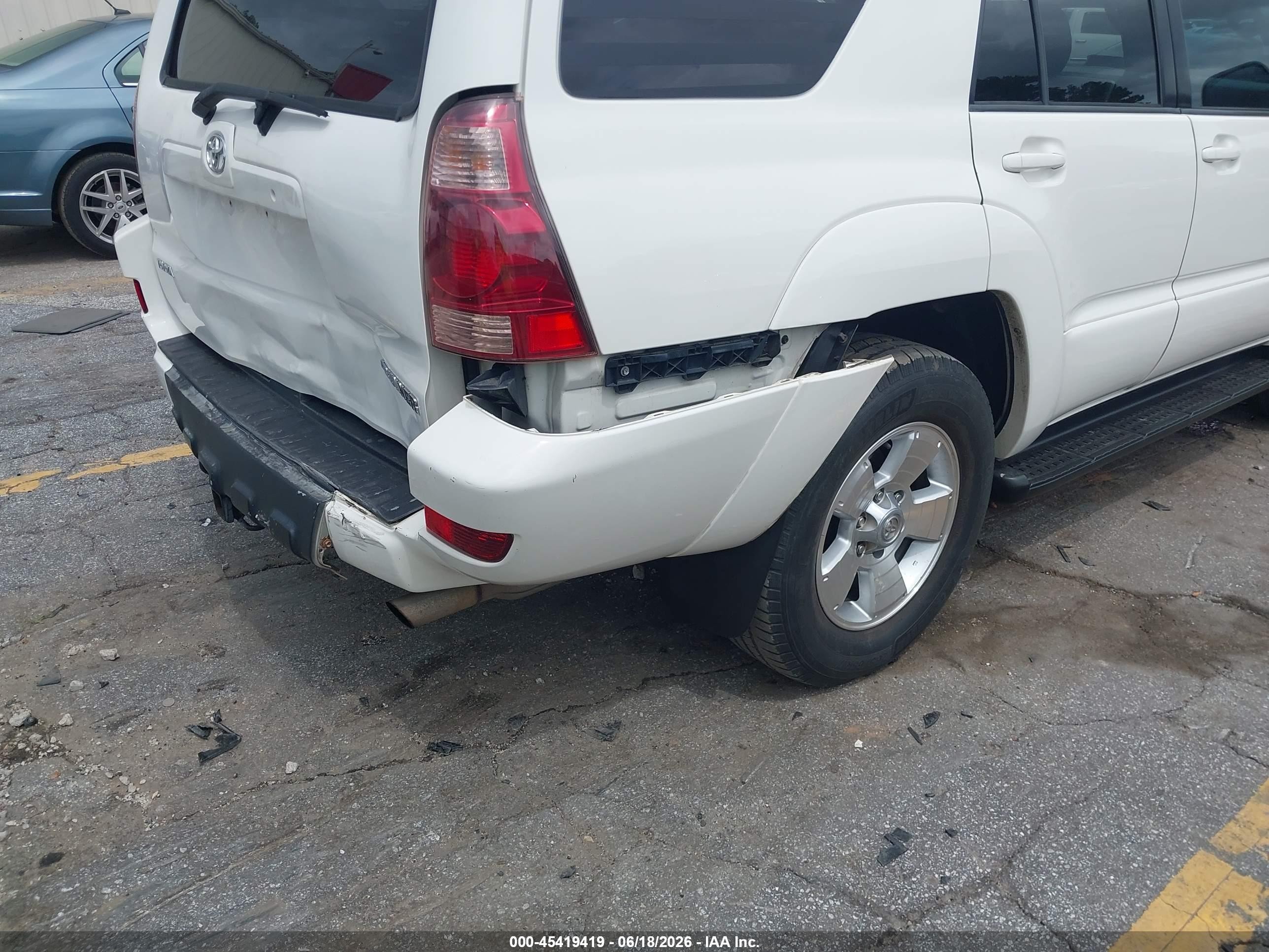 2005 Toyota 4runner Sr5 Sport V6 White vin: JTEBU14R150062652