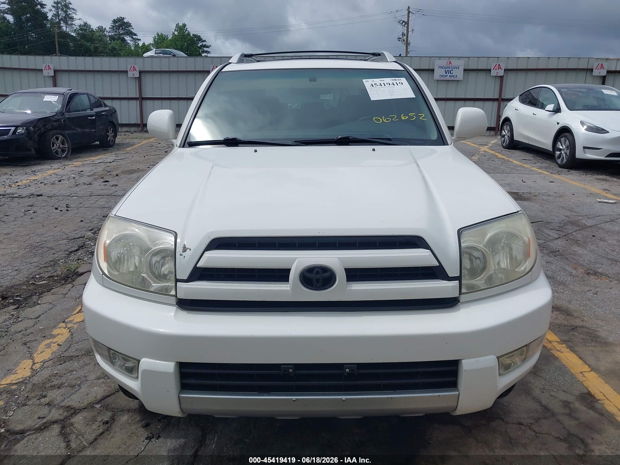 2005 Toyota 4runner Sr5 Sport V6 White vin: JTEBU14R150062652