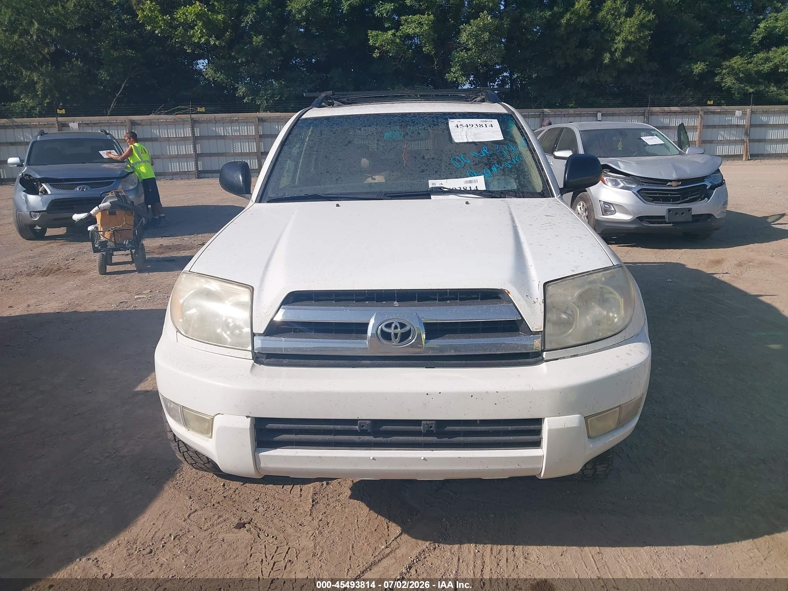 2005 Toyota 4runner Sr5 V6 White vin: JTEBU14R150075059