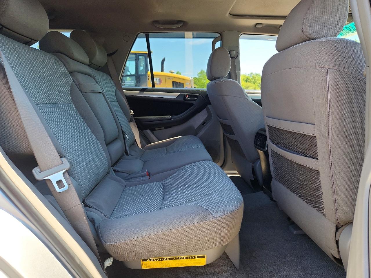2006 Toyota 4runner Sr5 Silver vin: JTEBU14R160098505