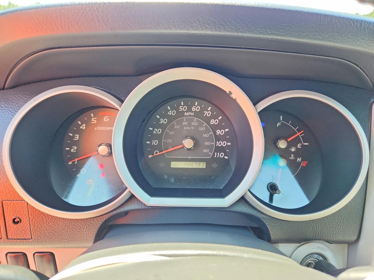 2006 Toyota 4runner Sr5 Silver vin: JTEBU14R160098505