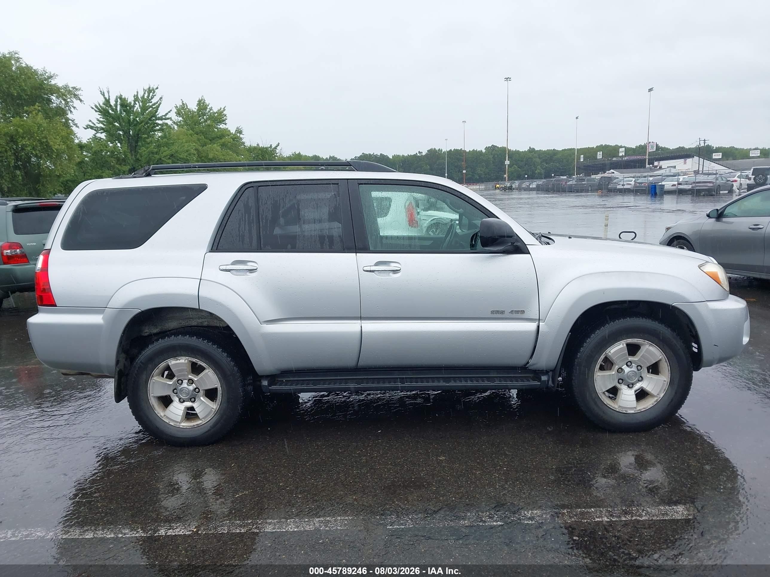 2006 Toyota 4runner Sr5 V6 Silver vin: JTEBU14R168059155