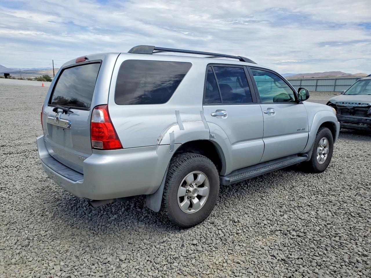 2007 Toyota 4runner Sr5 Silver vin: JTEBU14R170119354