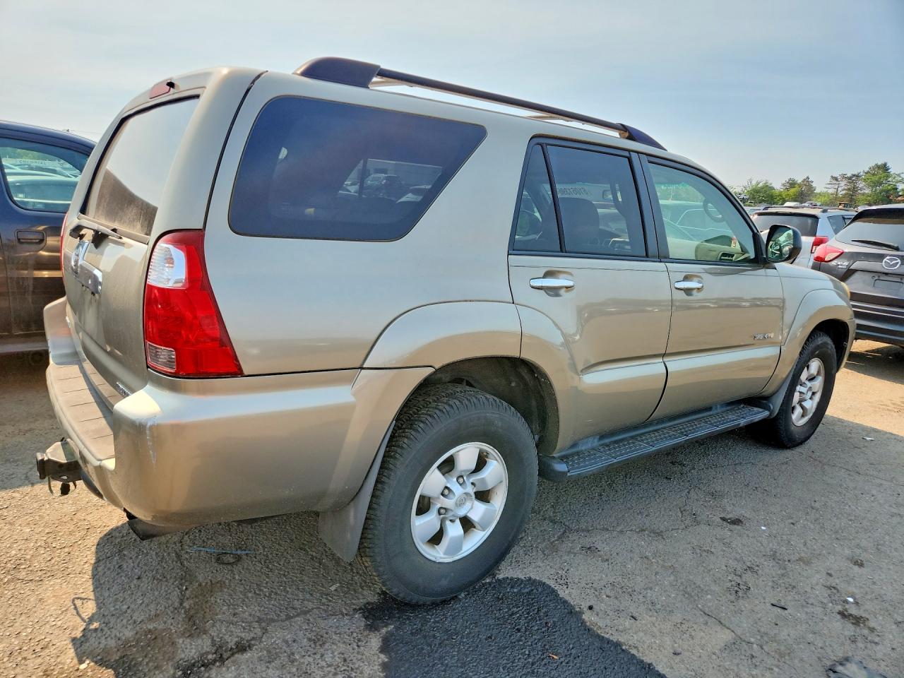 2008 Toyota 4runner Sr5 Бежевый vin: JTEBU14R18K009376