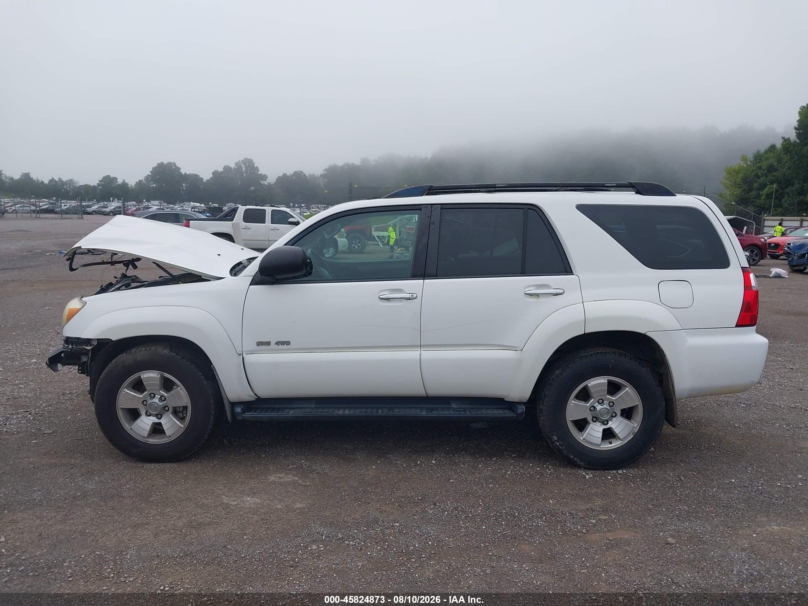 2008 Toyota 4runner Sr5 V6 White vin: JTEBU14R18K014187