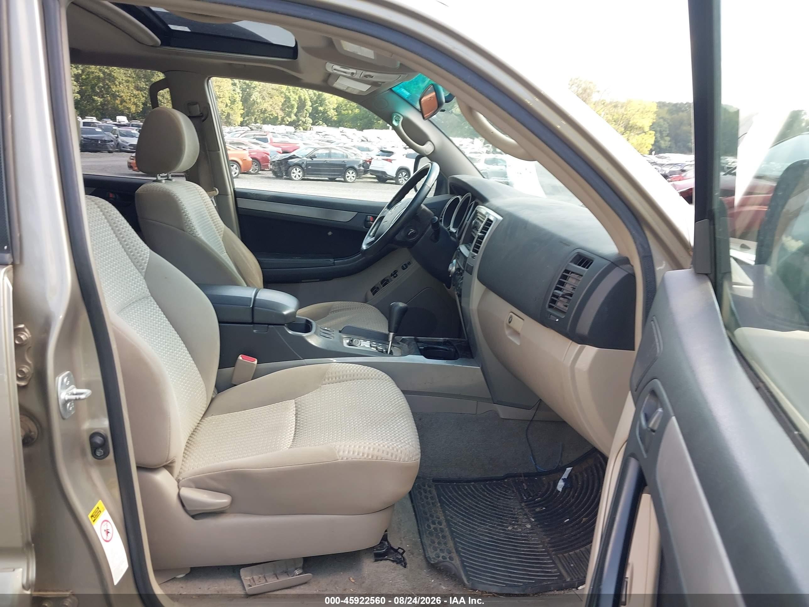 2008 Toyota 4runner Sr5 V6 Gold vin: JTEBU14R18K016389