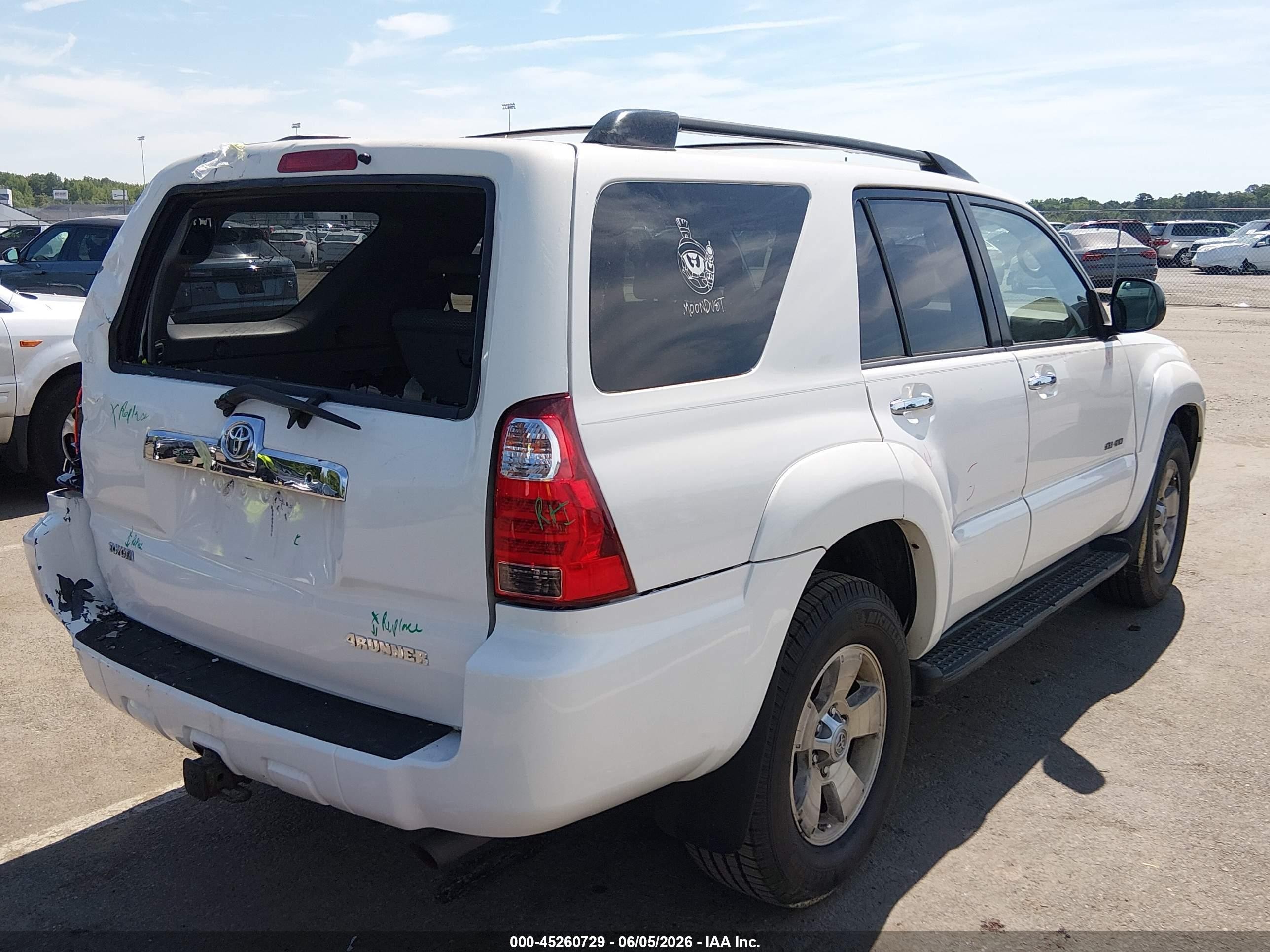 2008 Toyota 4runner Sr5 V6 White vin: JTEBU14R18K027134