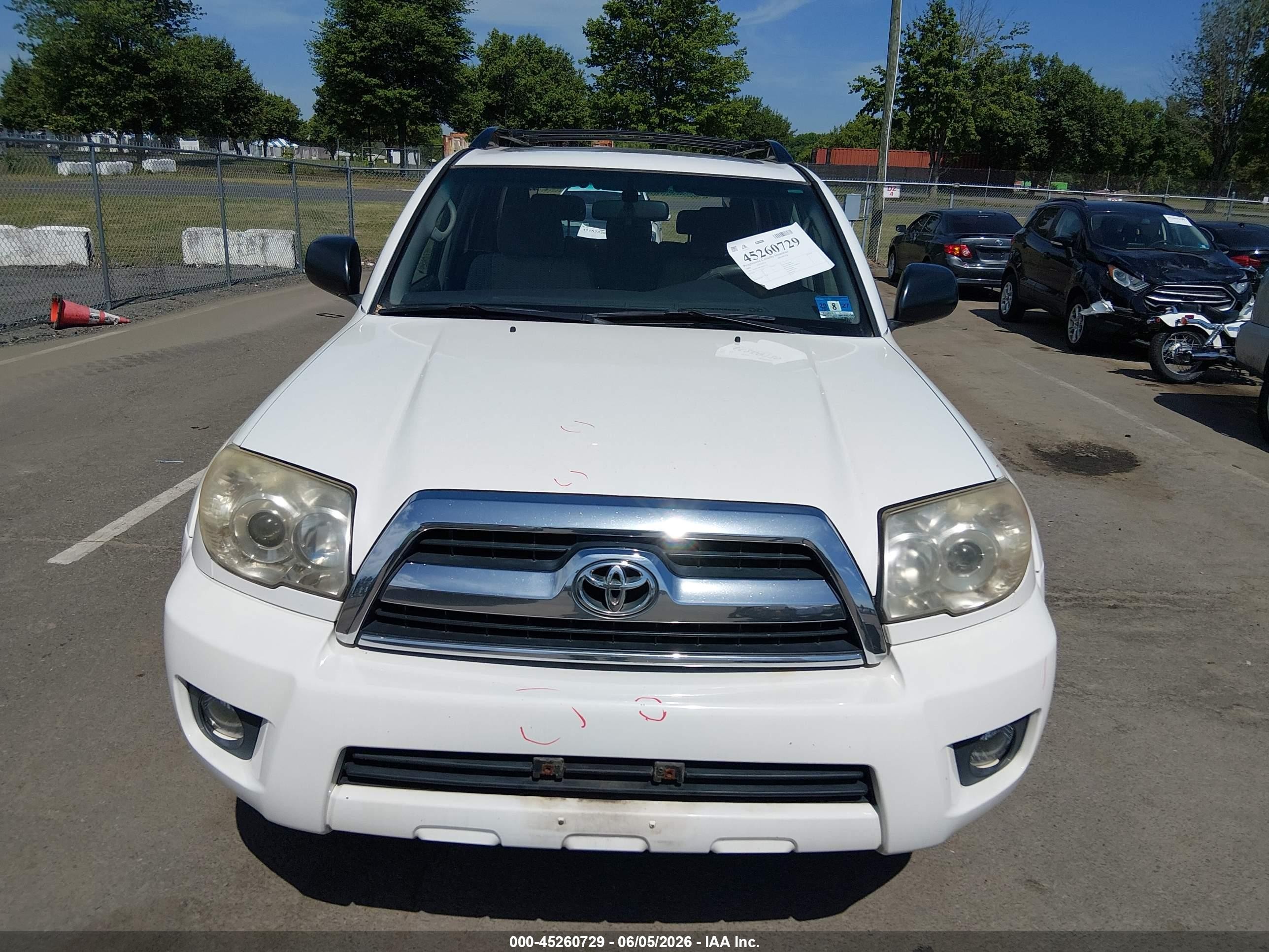 2008 Toyota 4runner Sr5 V6 White vin: JTEBU14R18K027134