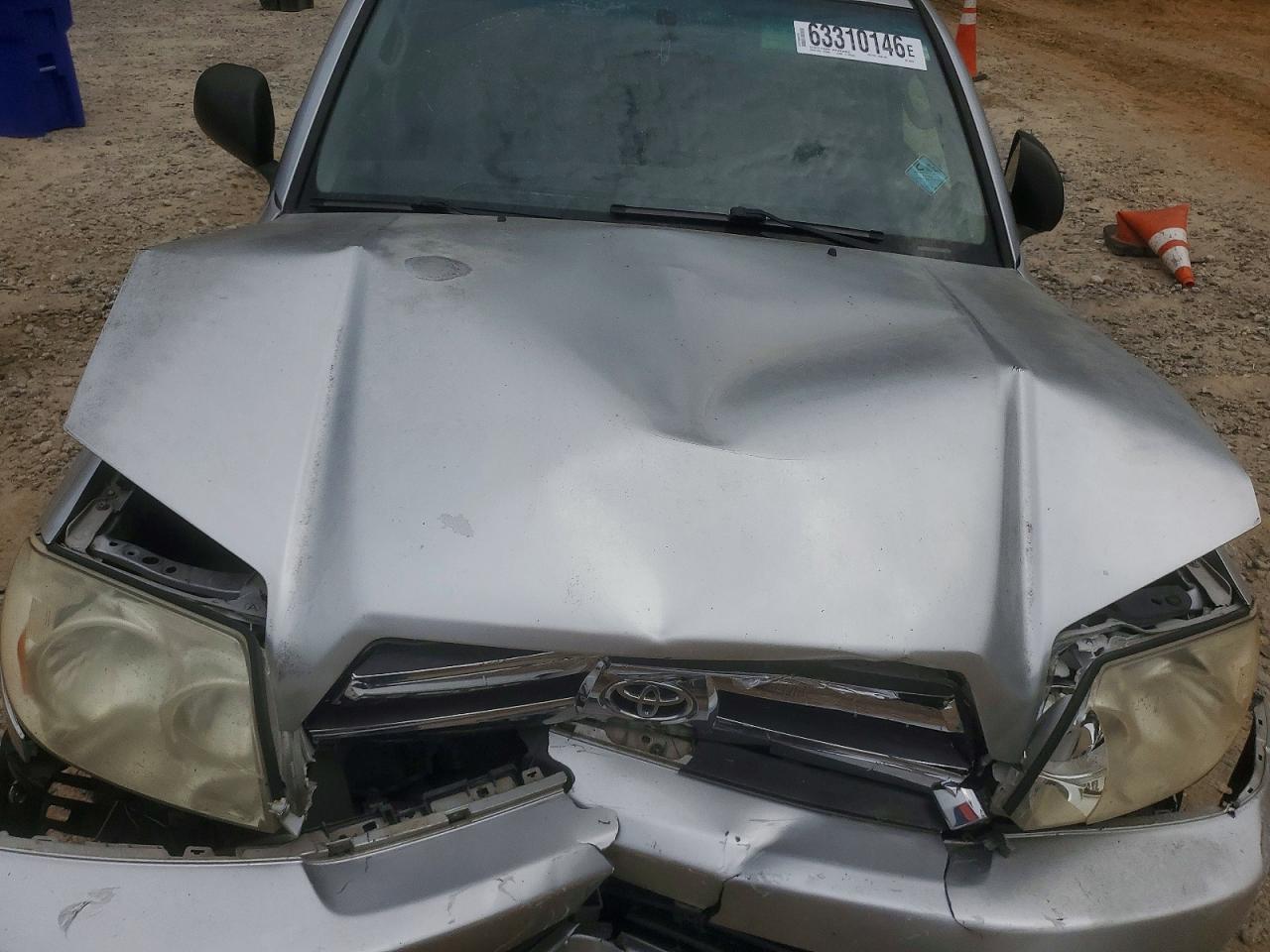 2005 Toyota 4runner Sr5 Silver vin: JTEBU14R258030052
