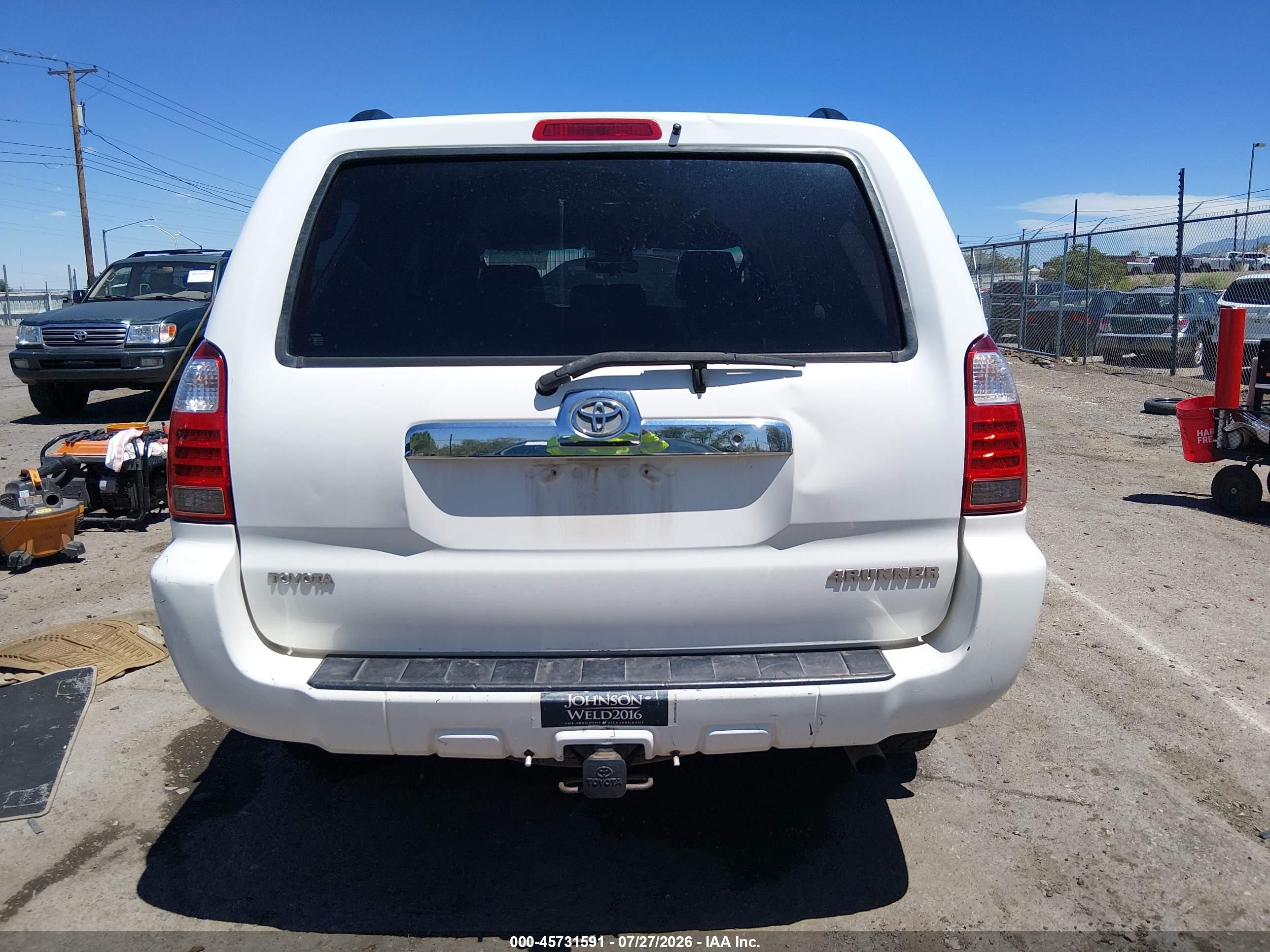 2006 Toyota 4runner Sr5 V6 White vin: JTEBU14R260084726