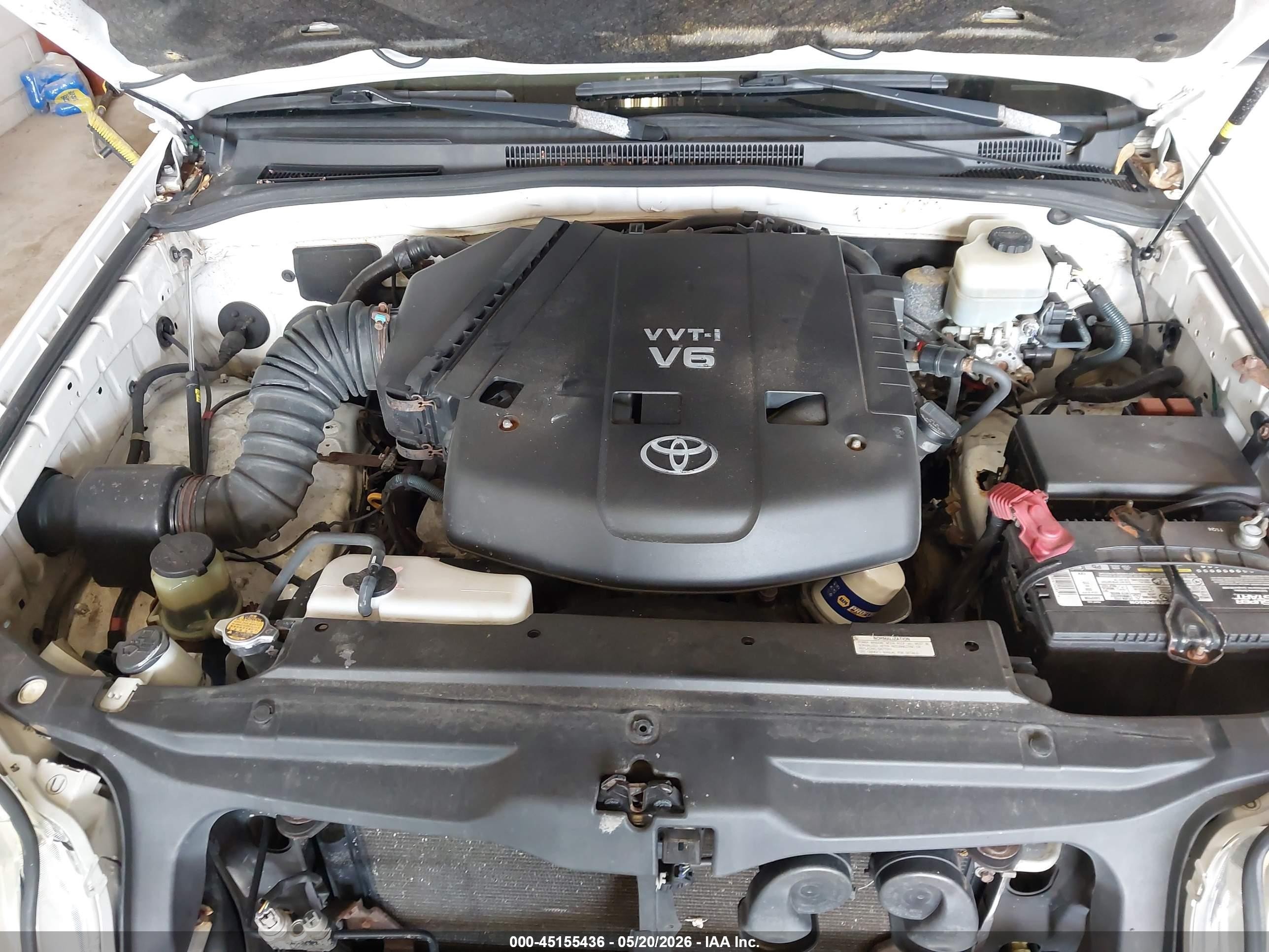 2006 Toyota 4runner Sr5 White vin: JTEBU14R260101850