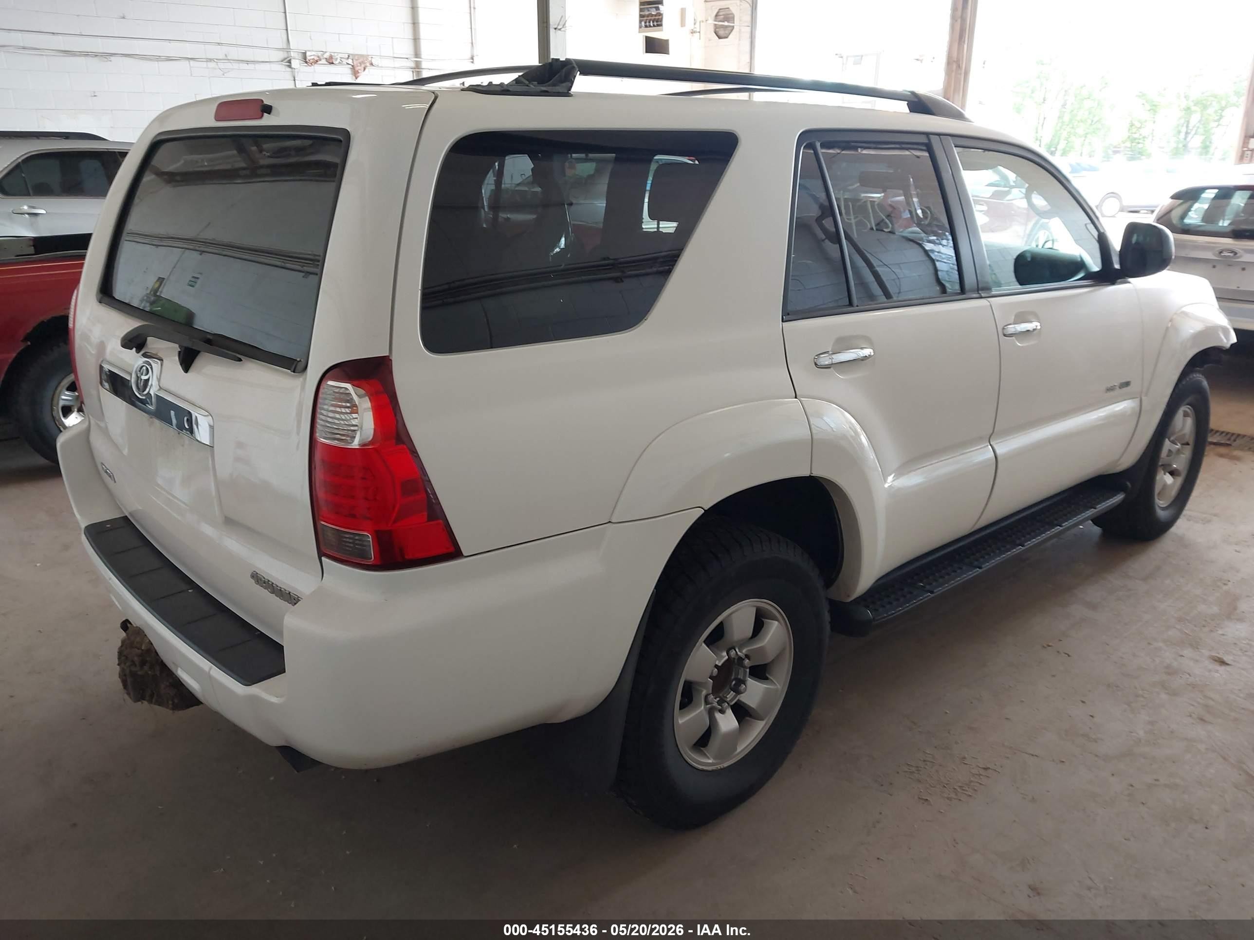 2006 Toyota 4runner Sr5 White vin: JTEBU14R260101850