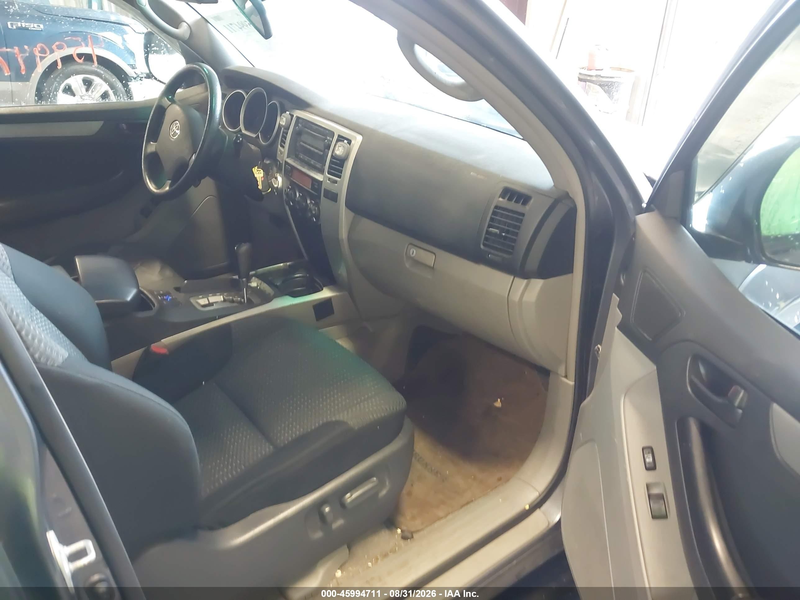 2006 Toyota 4runner Sr5 V6 Серый vin: JTEBU14R260104828