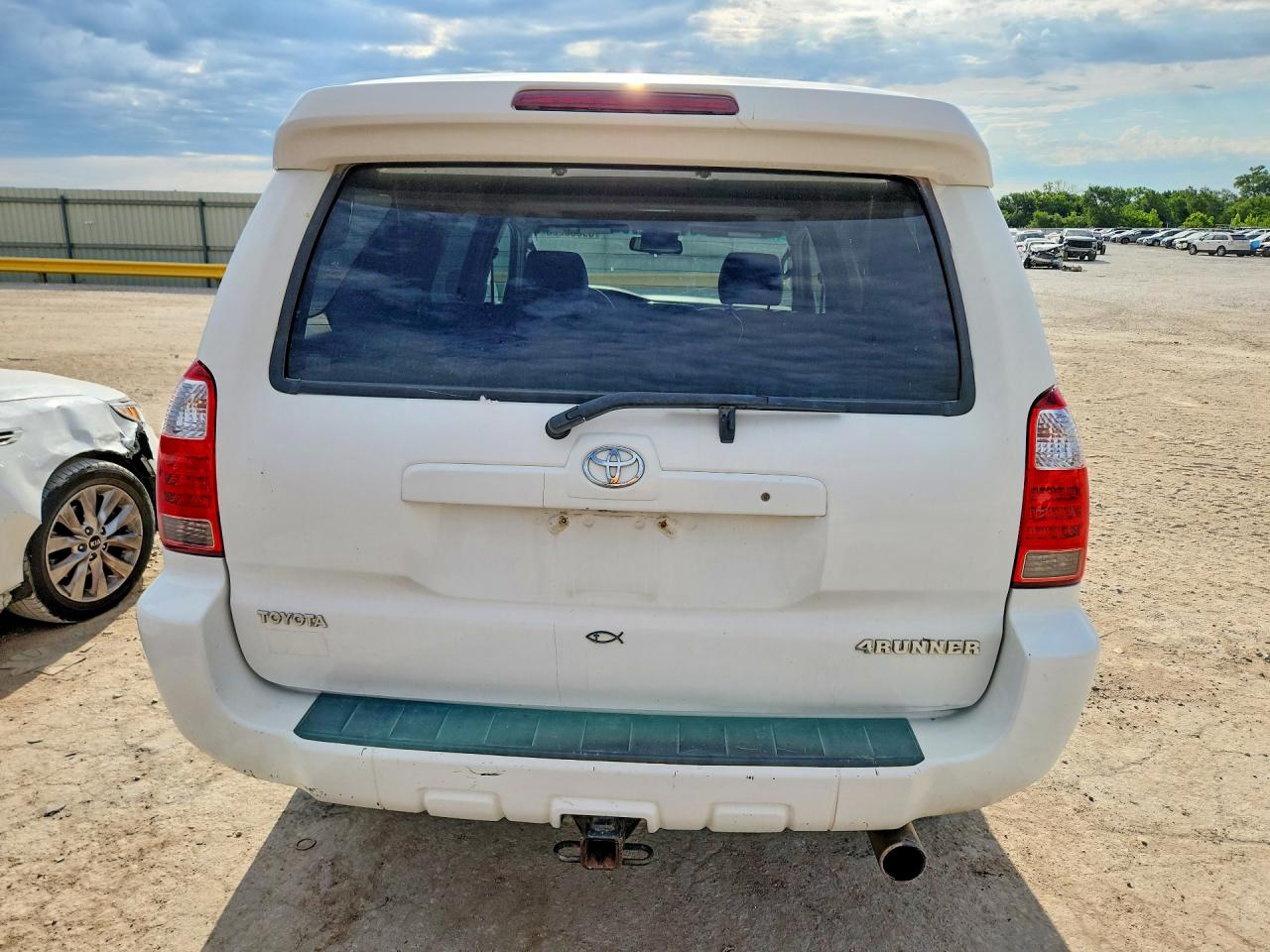 2007 Toyota 4runner Sport Edition White vin: JTEBU14R270110971