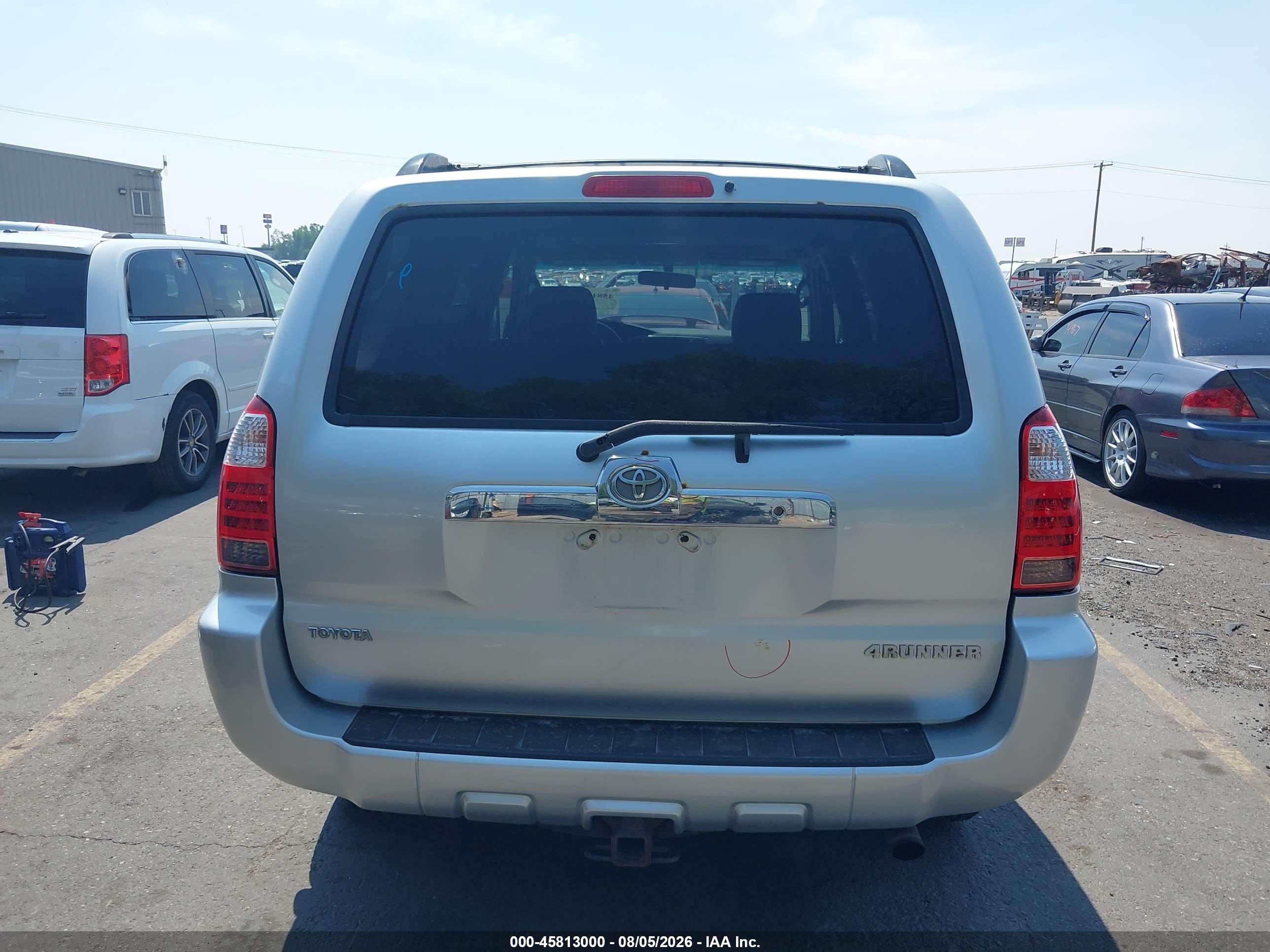 2008 Toyota 4runner Sr5 V6 Gray vin: JTEBU14R28K001142