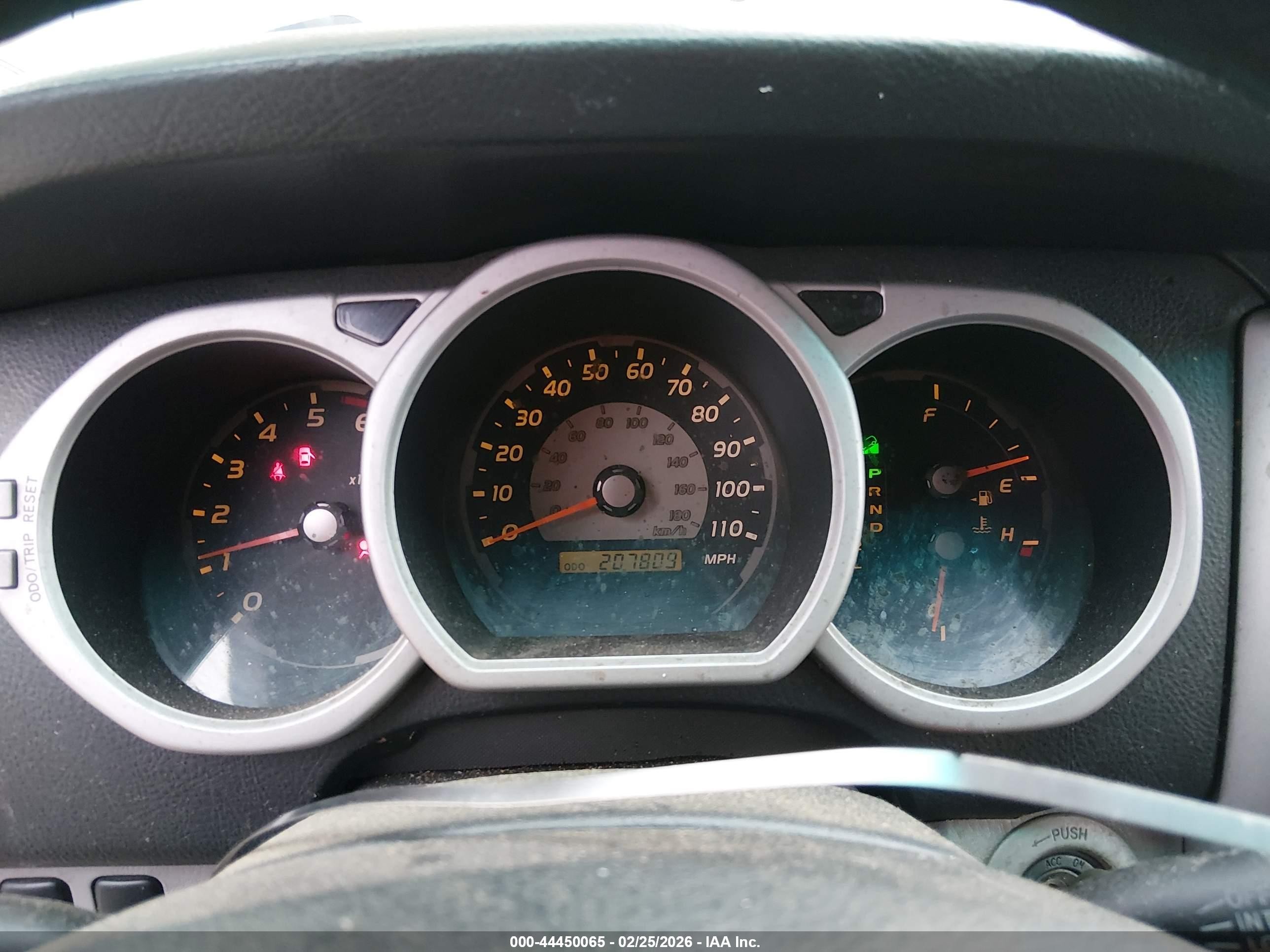 2004 Toyota 4runner Sr5 V6 Silver vin: JTEBU14R340039713