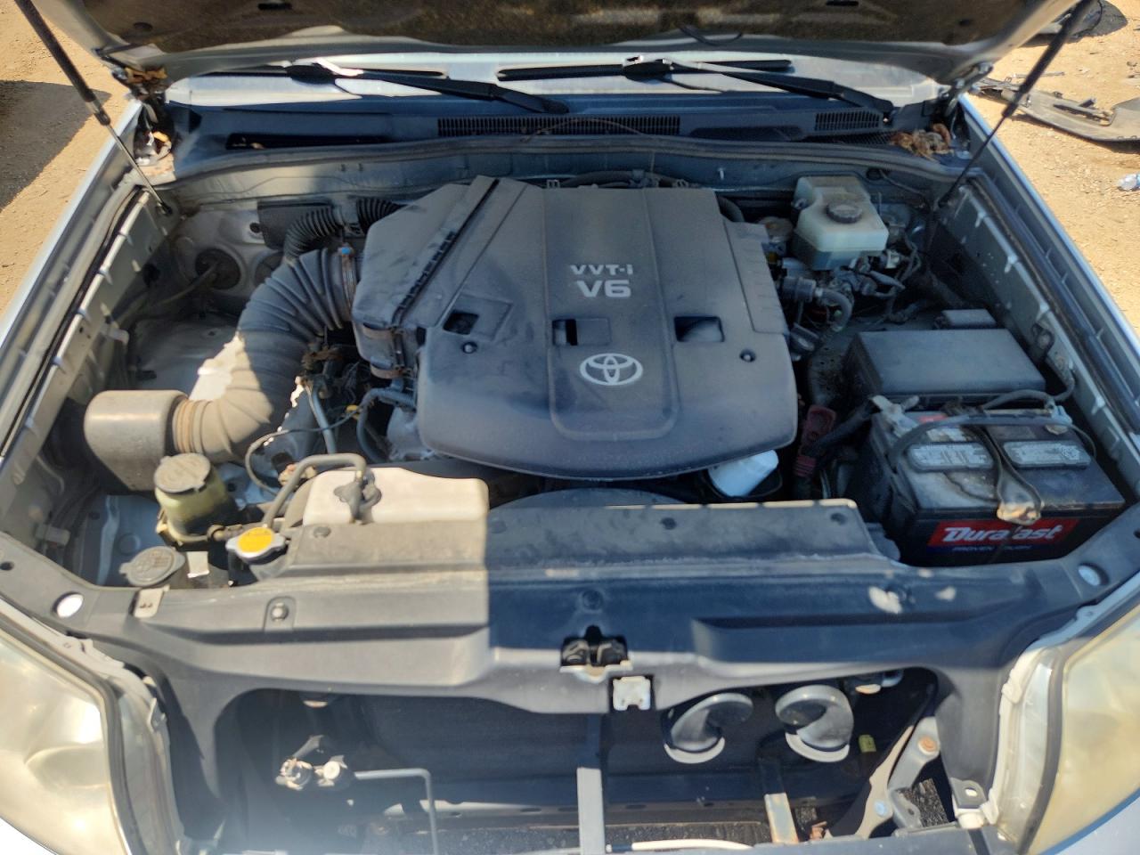 2004 Toyota 4runner Sr5 Silver vin: JTEBU14R348011654