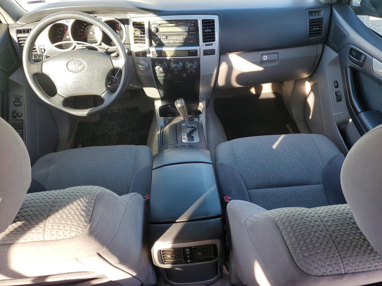 2004 Toyota 4runner Sr5 Silver vin: JTEBU14R348011900