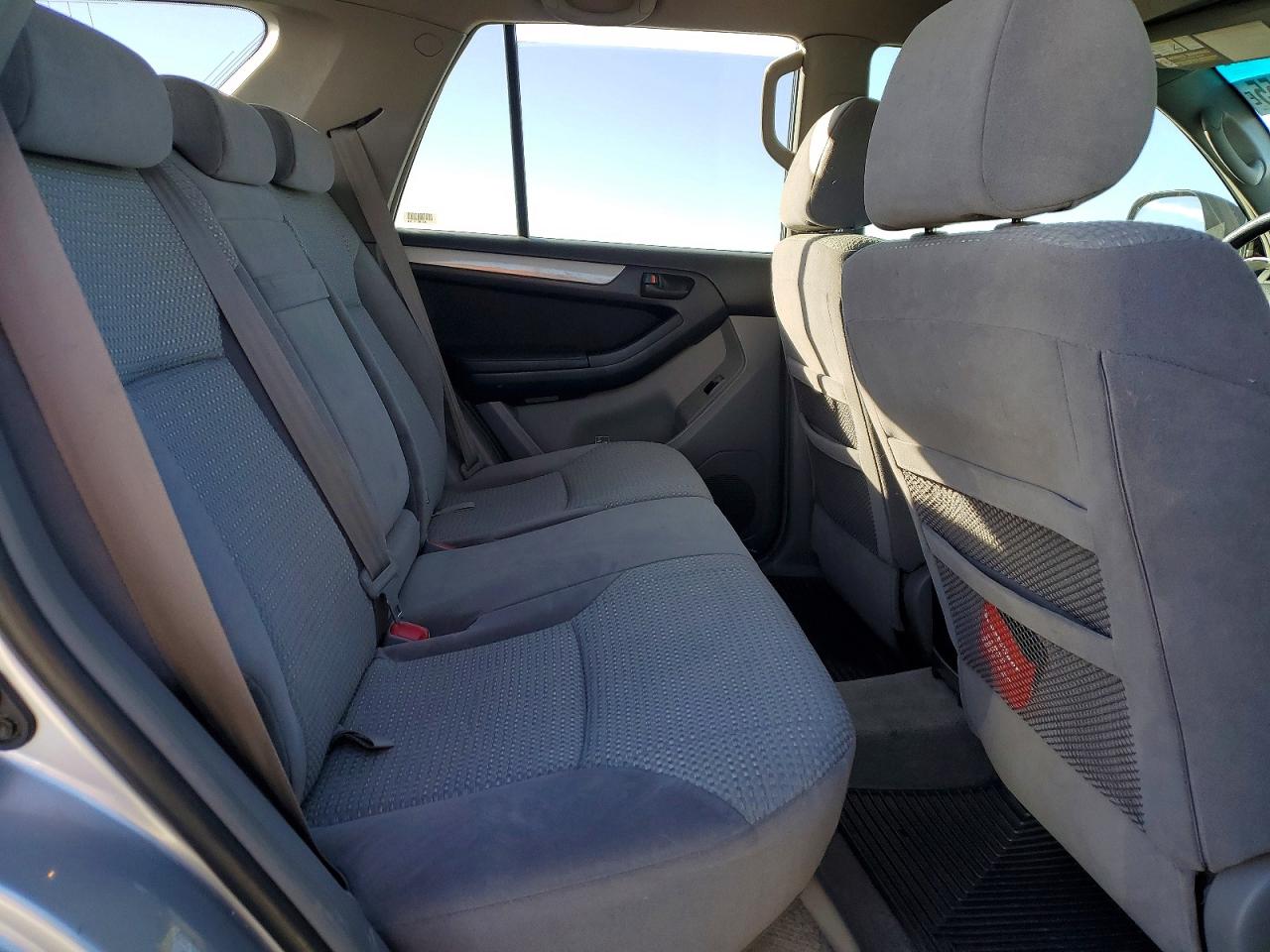2004 Toyota 4runner Sr5 Silver vin: JTEBU14R348011900