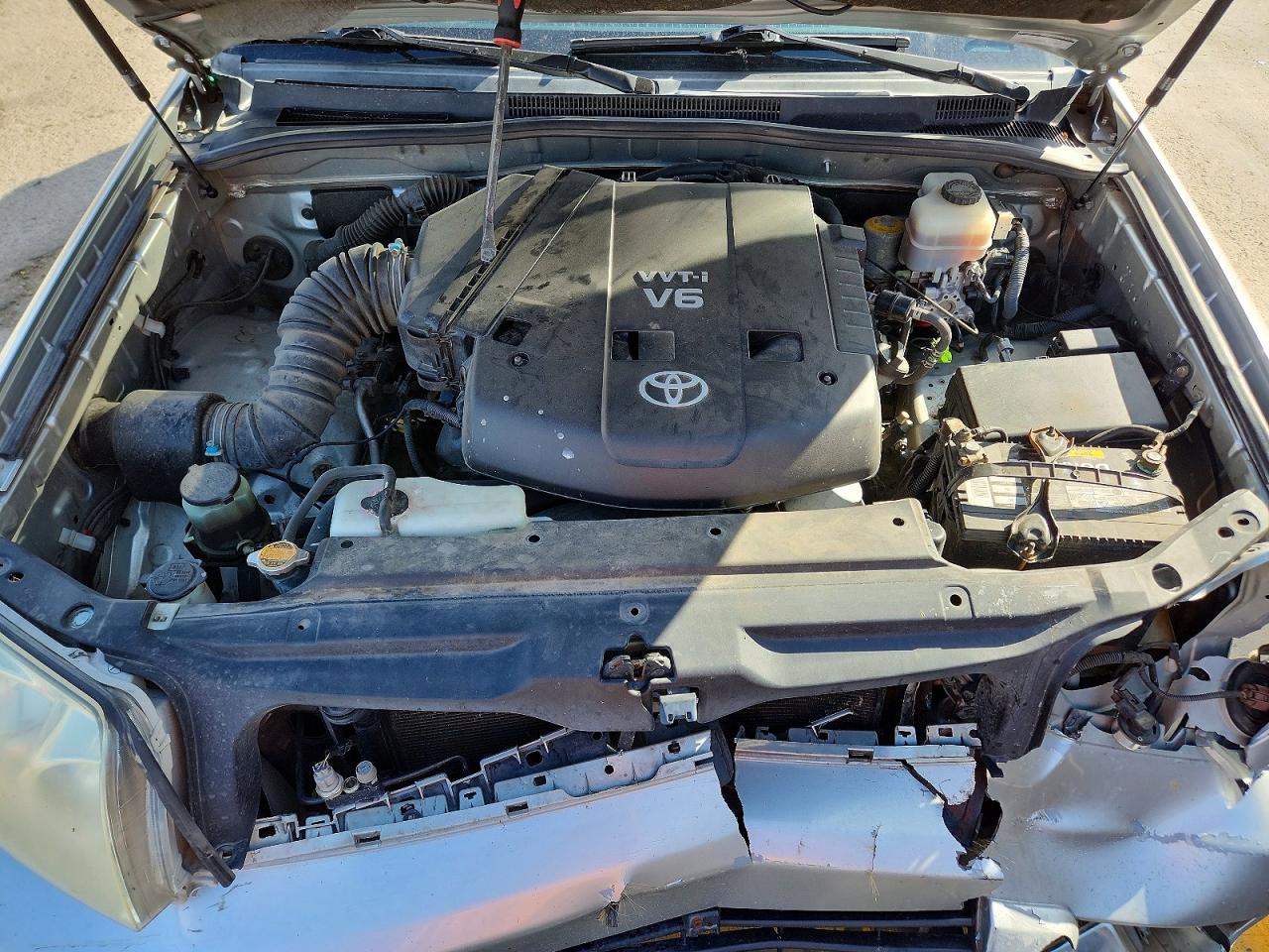 2005 Toyota 4runner Sr5 Silver vin: JTEBU14R350057162
