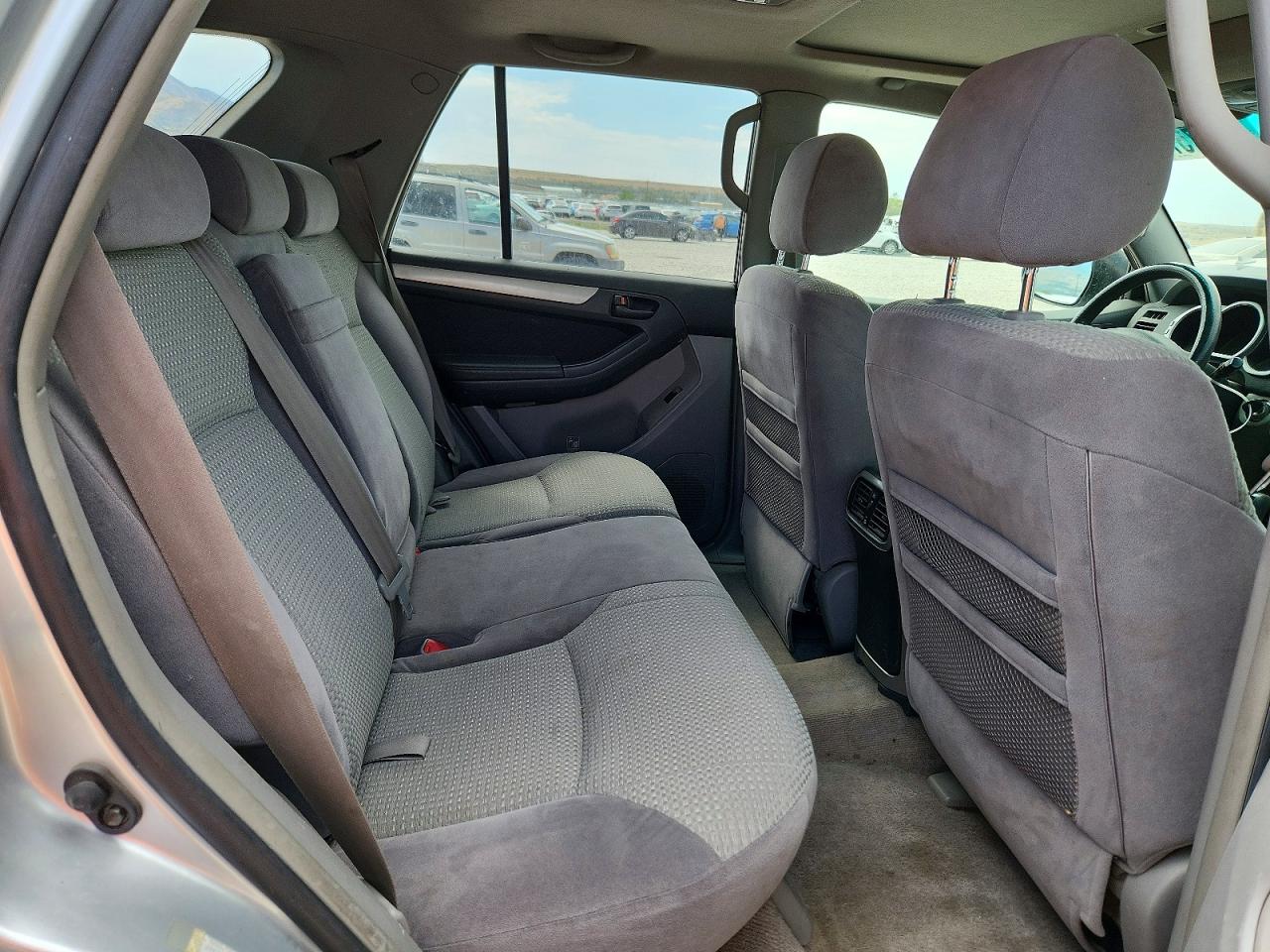 2005 Toyota 4runner Sr5 Серый vin: JTEBU14R350059784