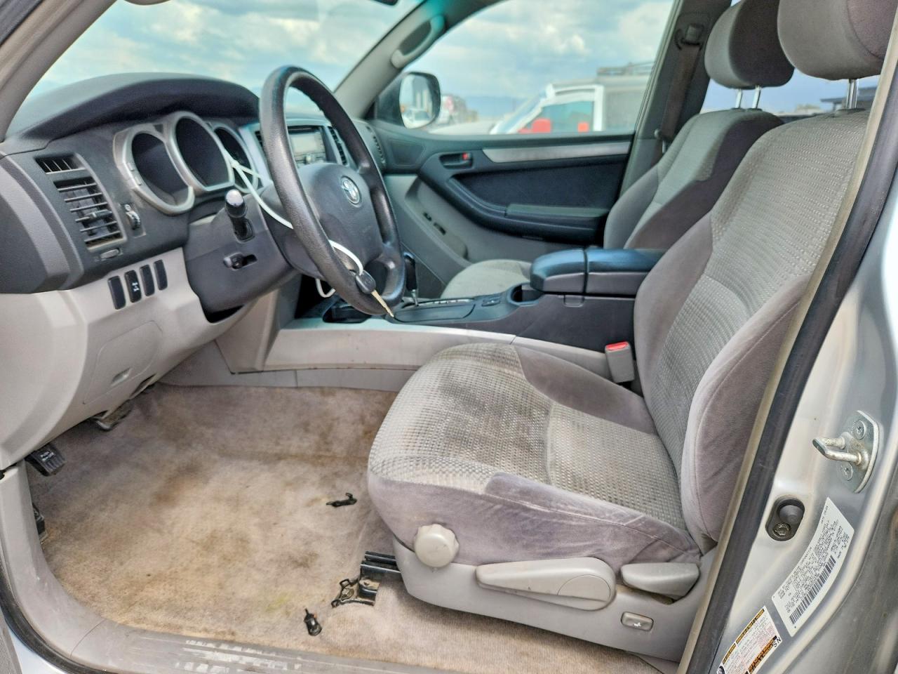 2005 Toyota 4runner Sr5 Серый vin: JTEBU14R350059784