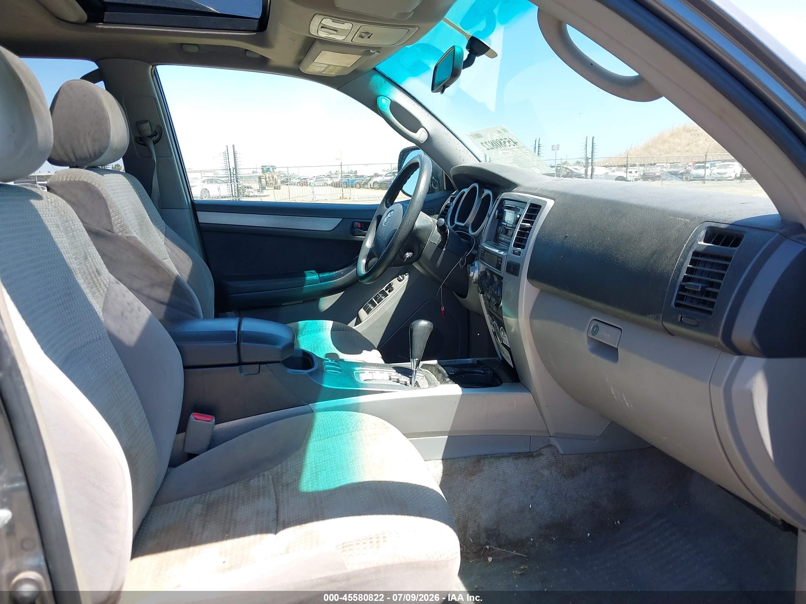 2005 Toyota 4runner Sr5 V6 Gray vin: JTEBU14R350060997