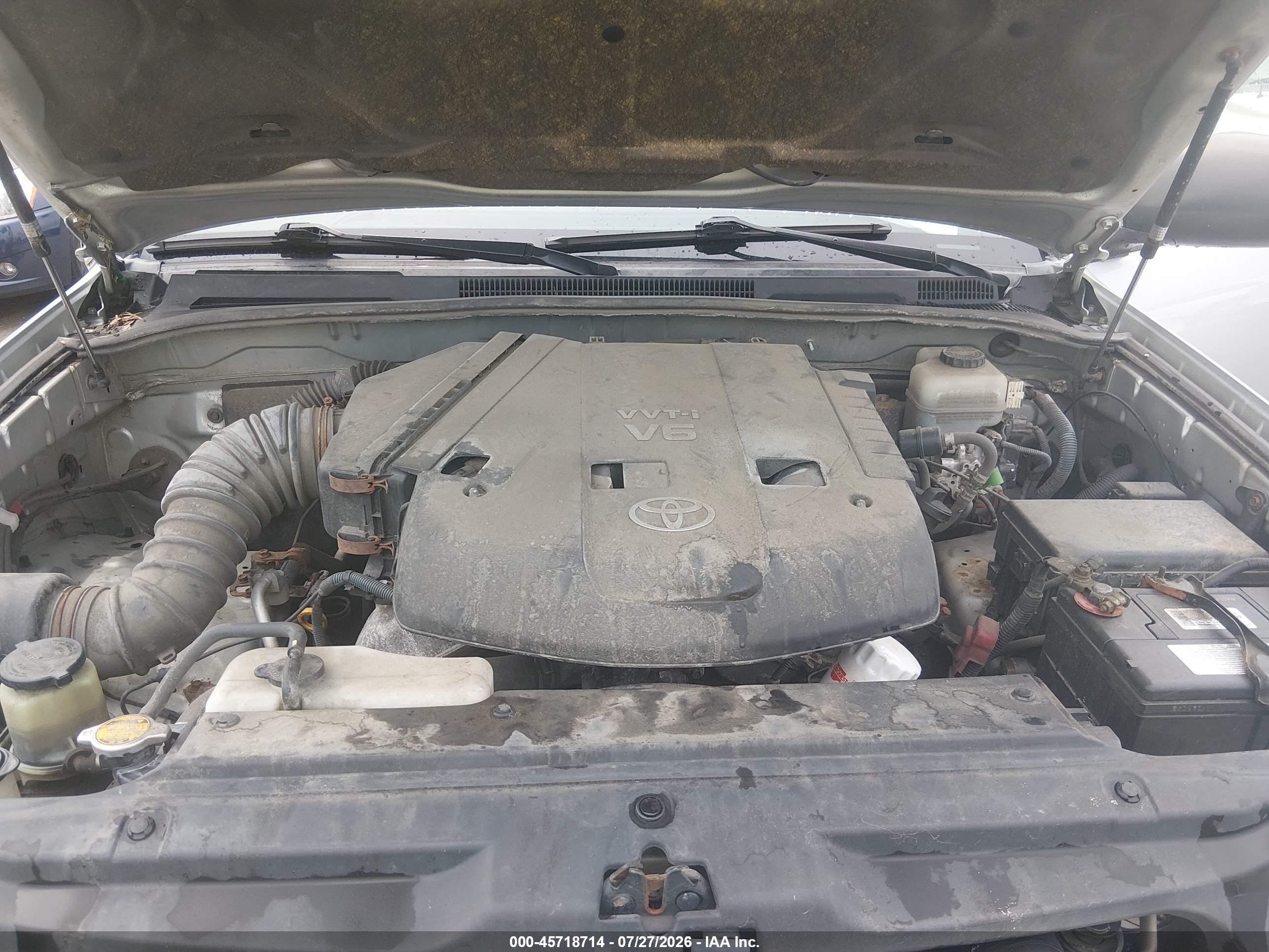 2005 Toyota 4runner Sr5 V6 Silver vin: JTEBU14R350065276