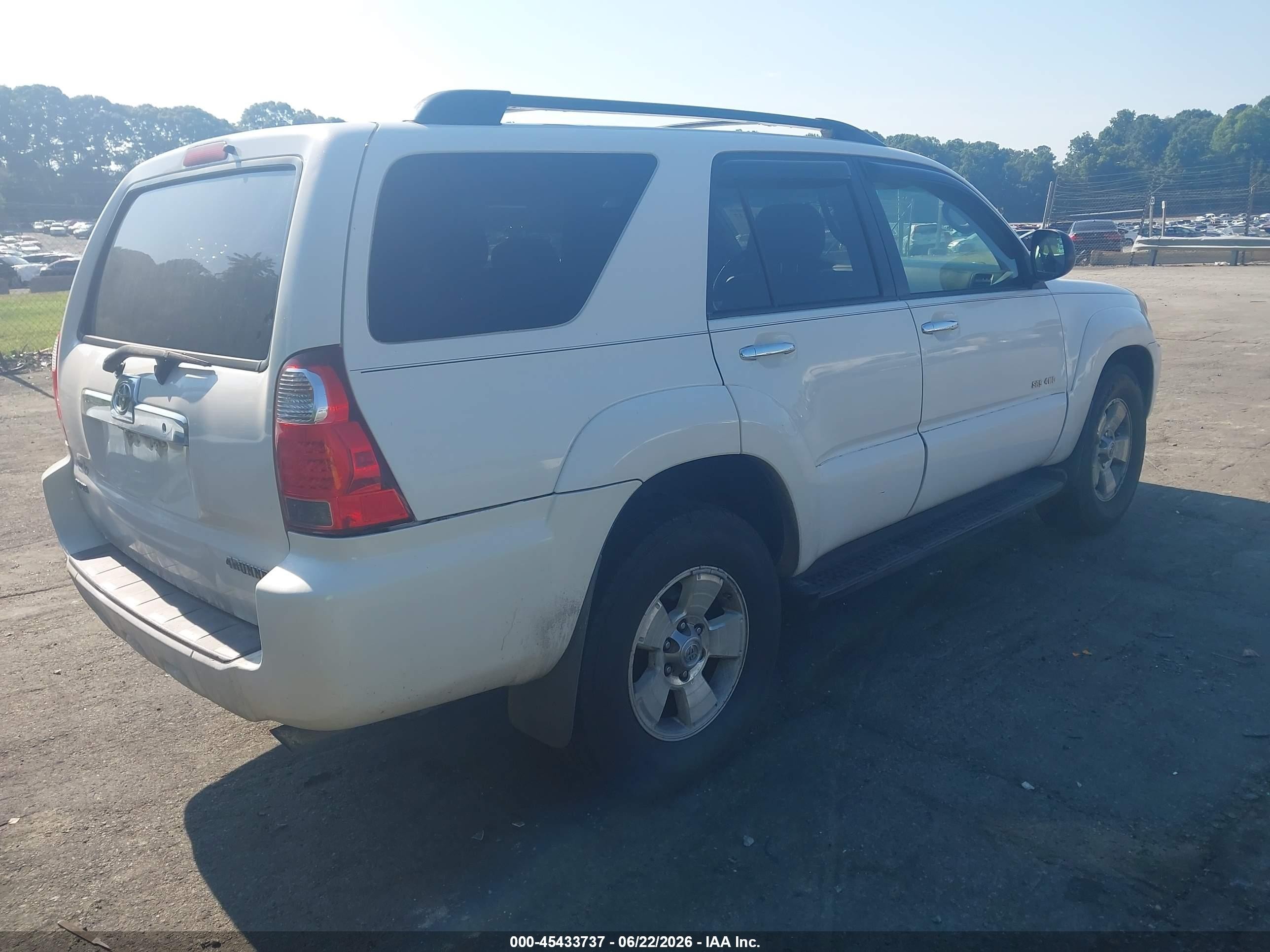 2006 Toyota 4runner Sr5 White vin: JTEBU14R360099607