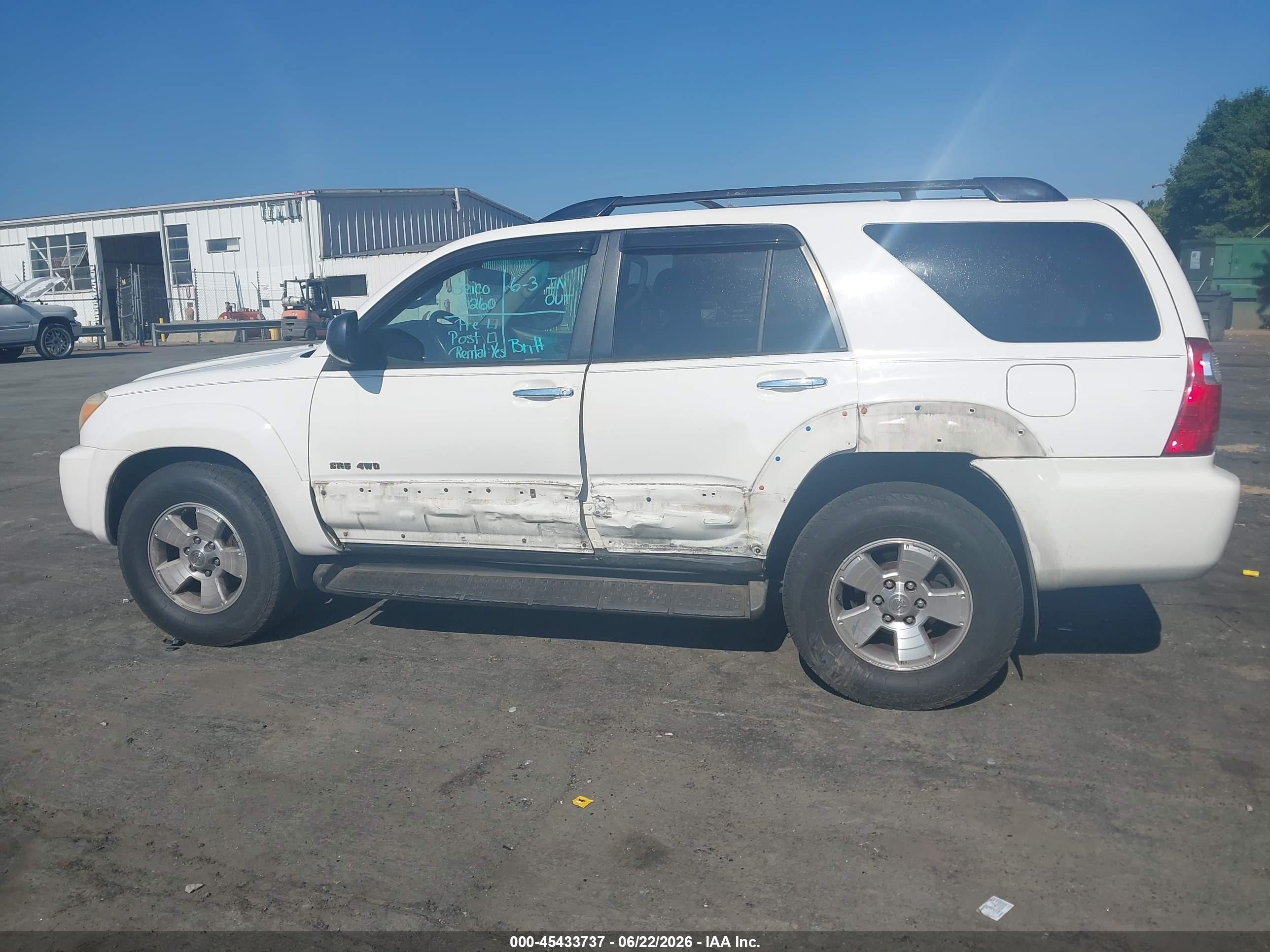 2006 Toyota 4runner Sr5 White vin: JTEBU14R360099607