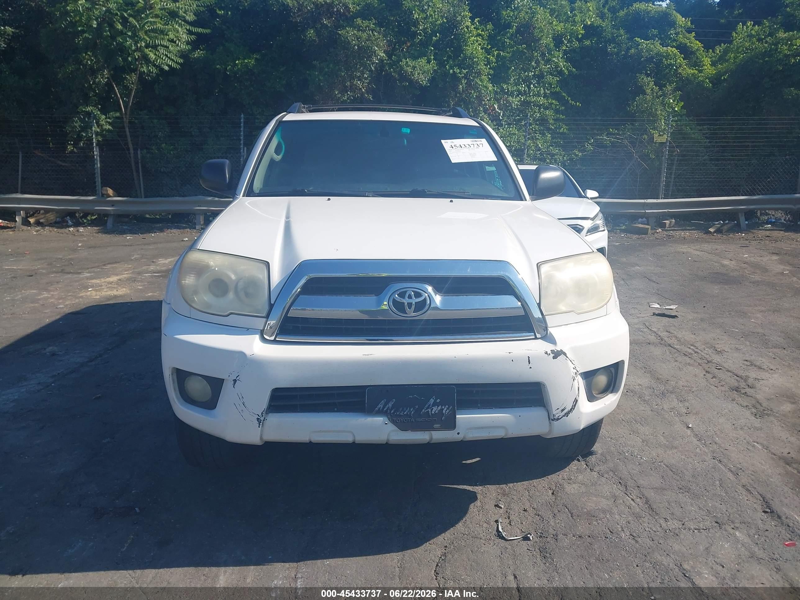 2006 Toyota 4runner Sr5 White vin: JTEBU14R360099607