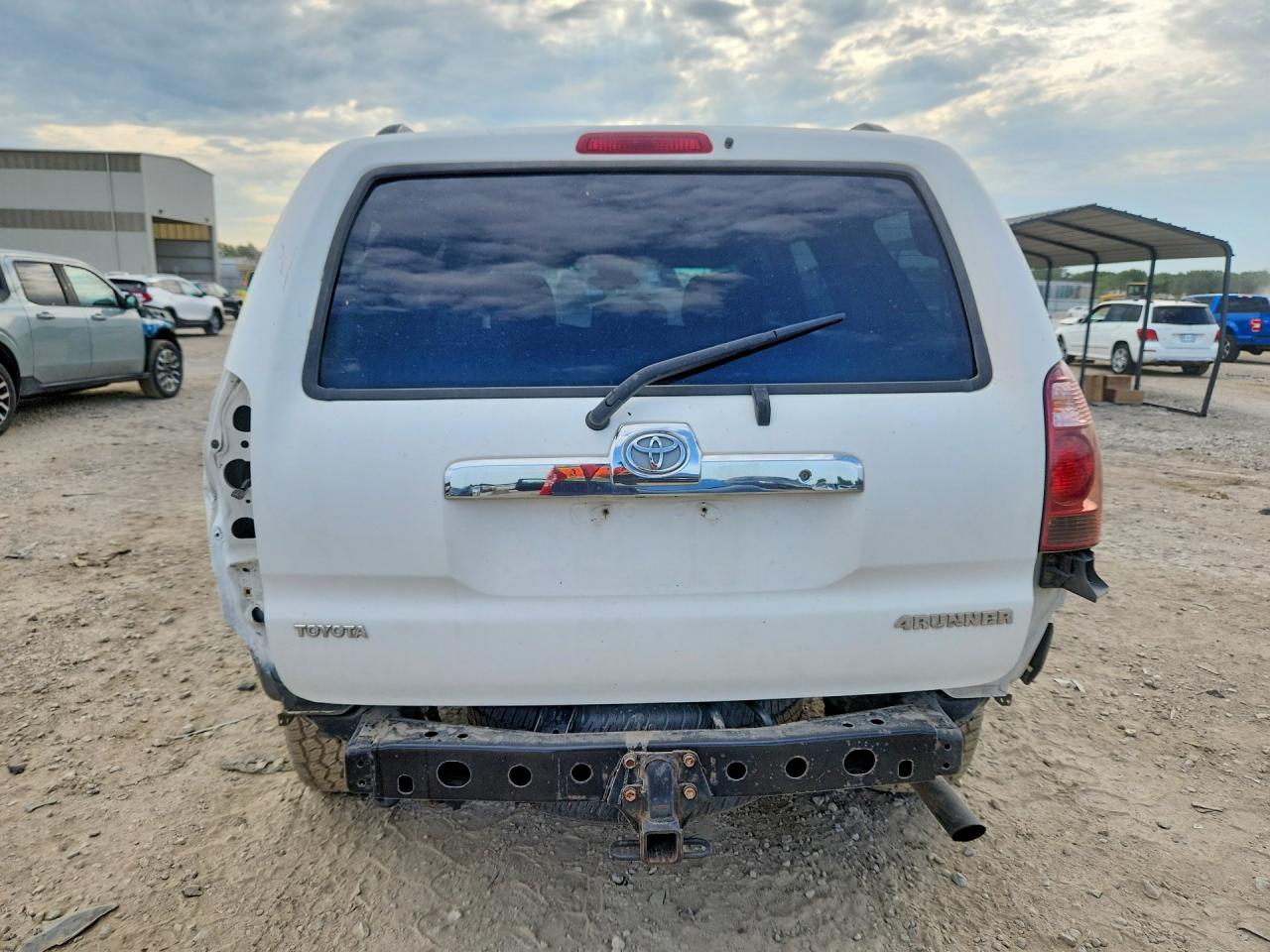2008 Toyota 4runner Sr5 White vin: JTEBU14R38K004485