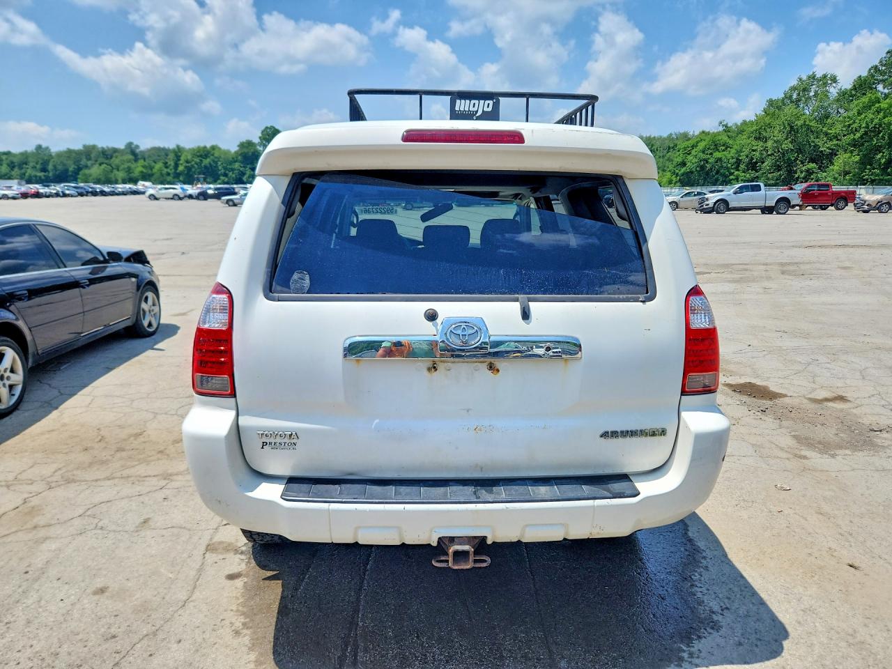 2008 Toyota 4runner Sr5 White vin: JTEBU14R38K021111