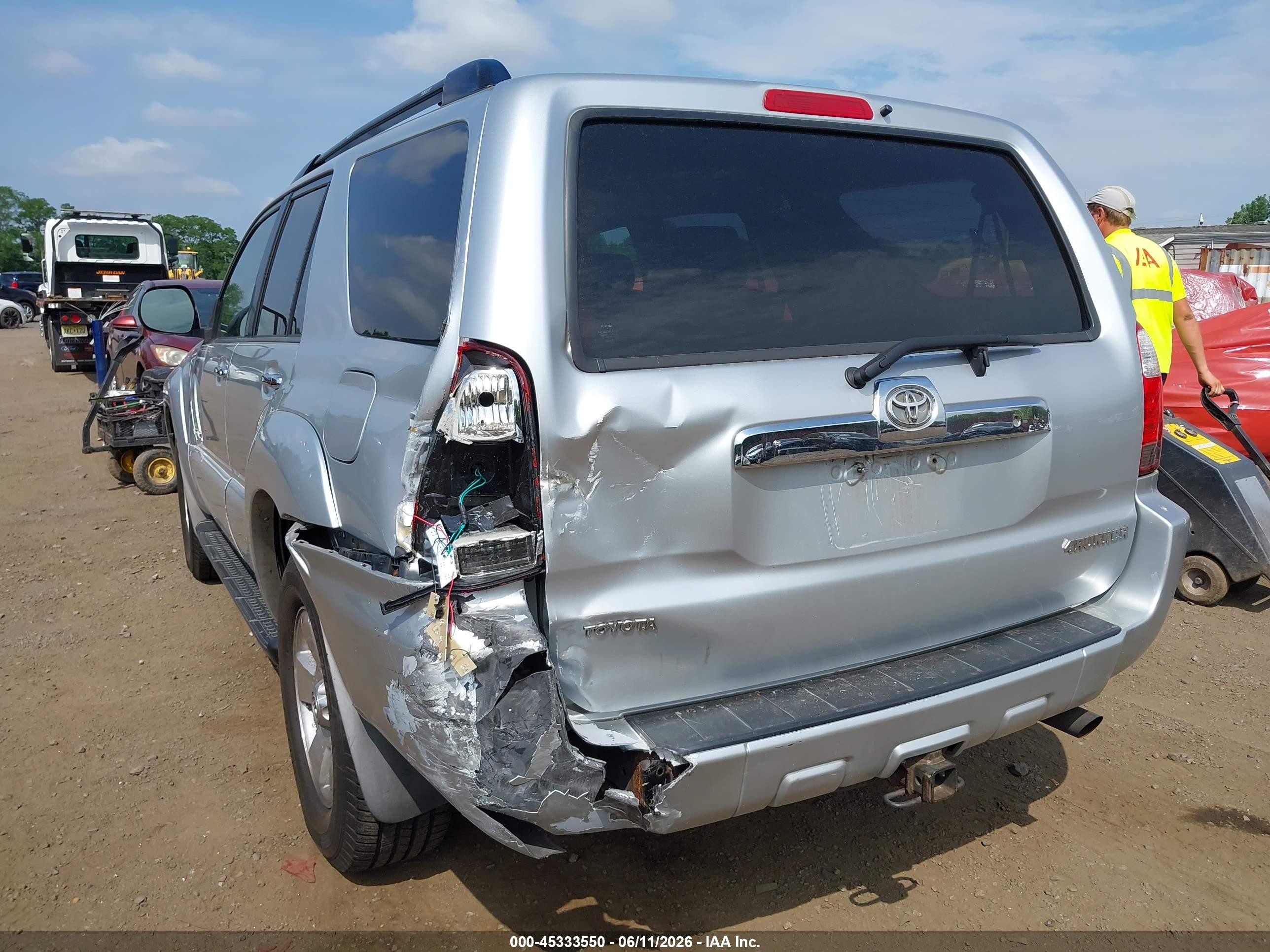 2008 Toyota 4runner Sr5 V6 Silver vin: JTEBU14R38K021268