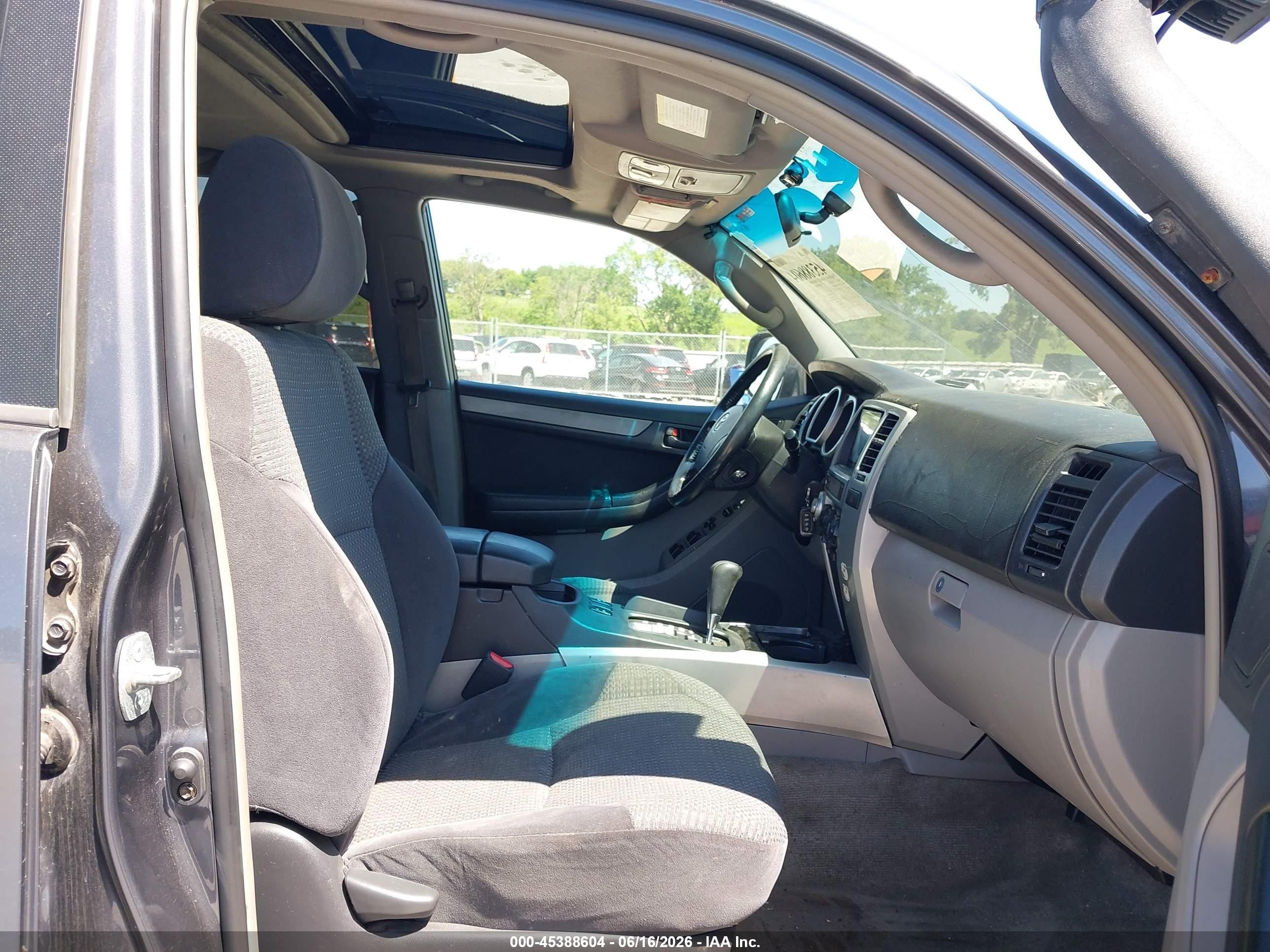2003 Toyota 4runner Sr5 Sport V6 Gray vin: JTEBU14R438009927