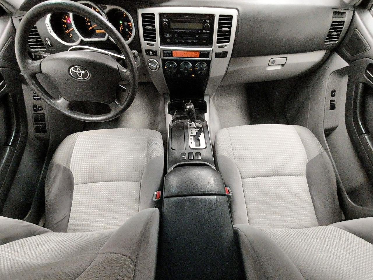 2004 Toyota 4runner Sr5 Silver vin: JTEBU14R440030678