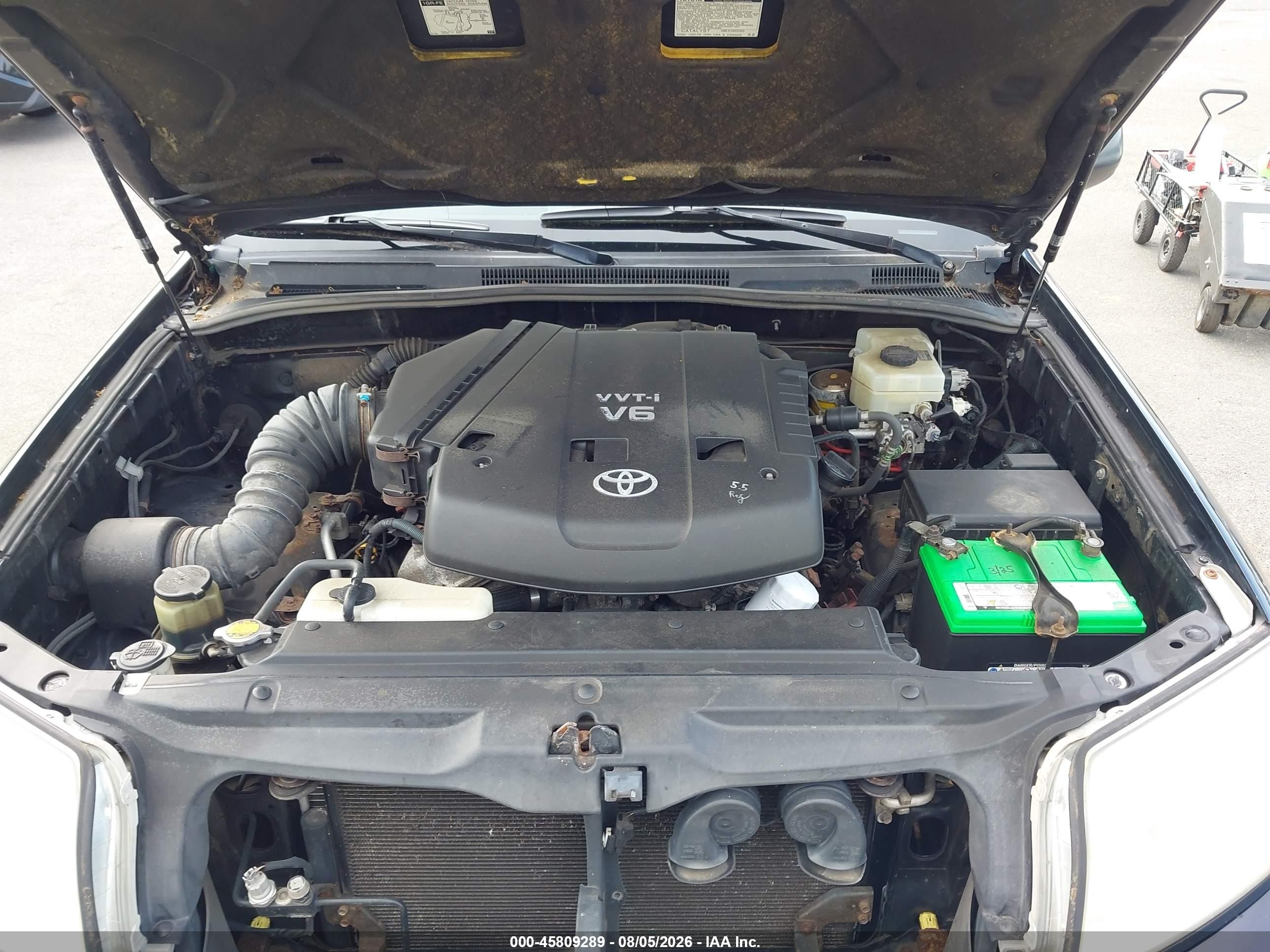 2004 Toyota 4runner Sr5 V6 Black vin: JTEBU14R440040224