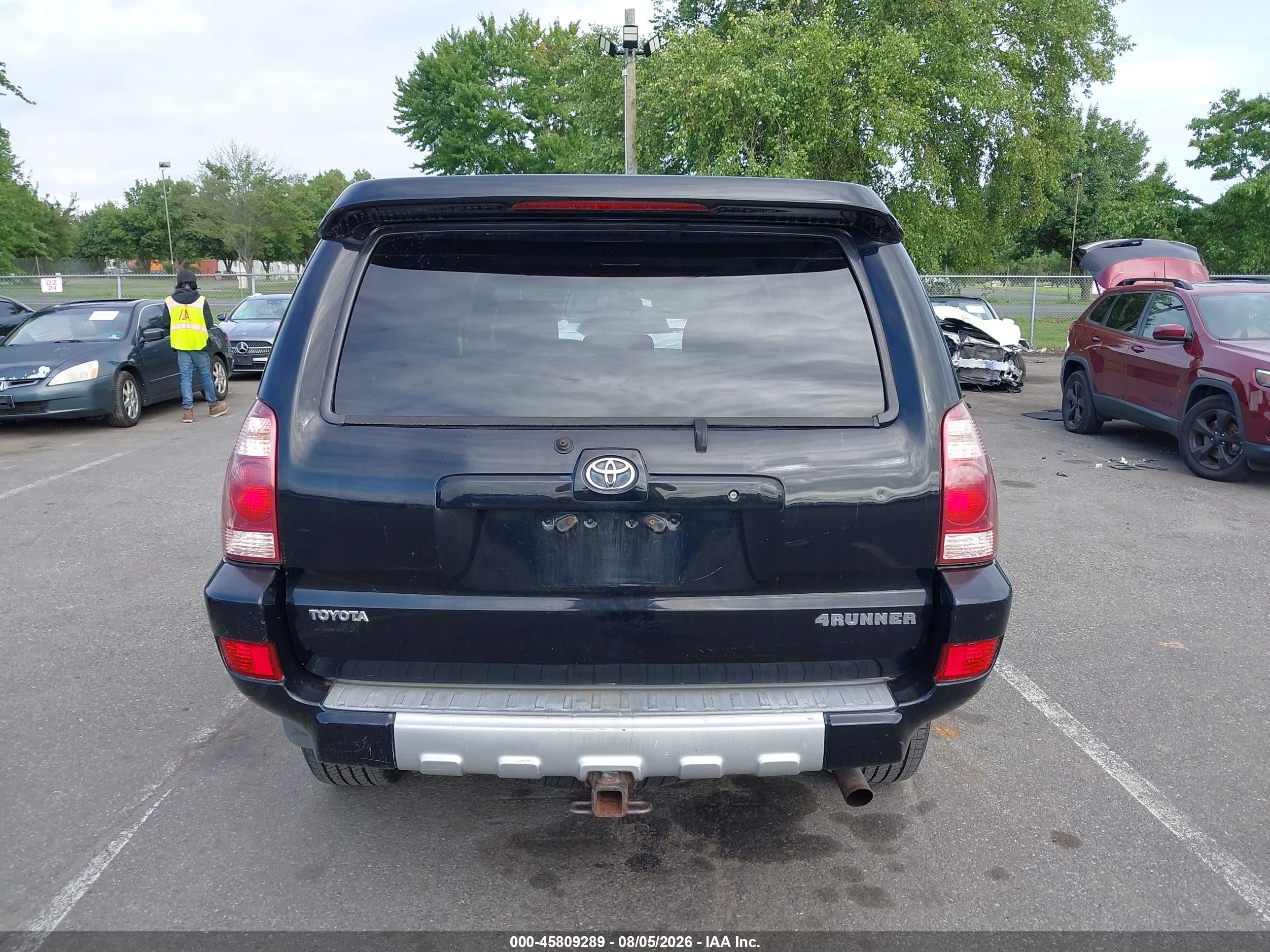 2004 Toyota 4runner Sr5 V6 Black vin: JTEBU14R440040224